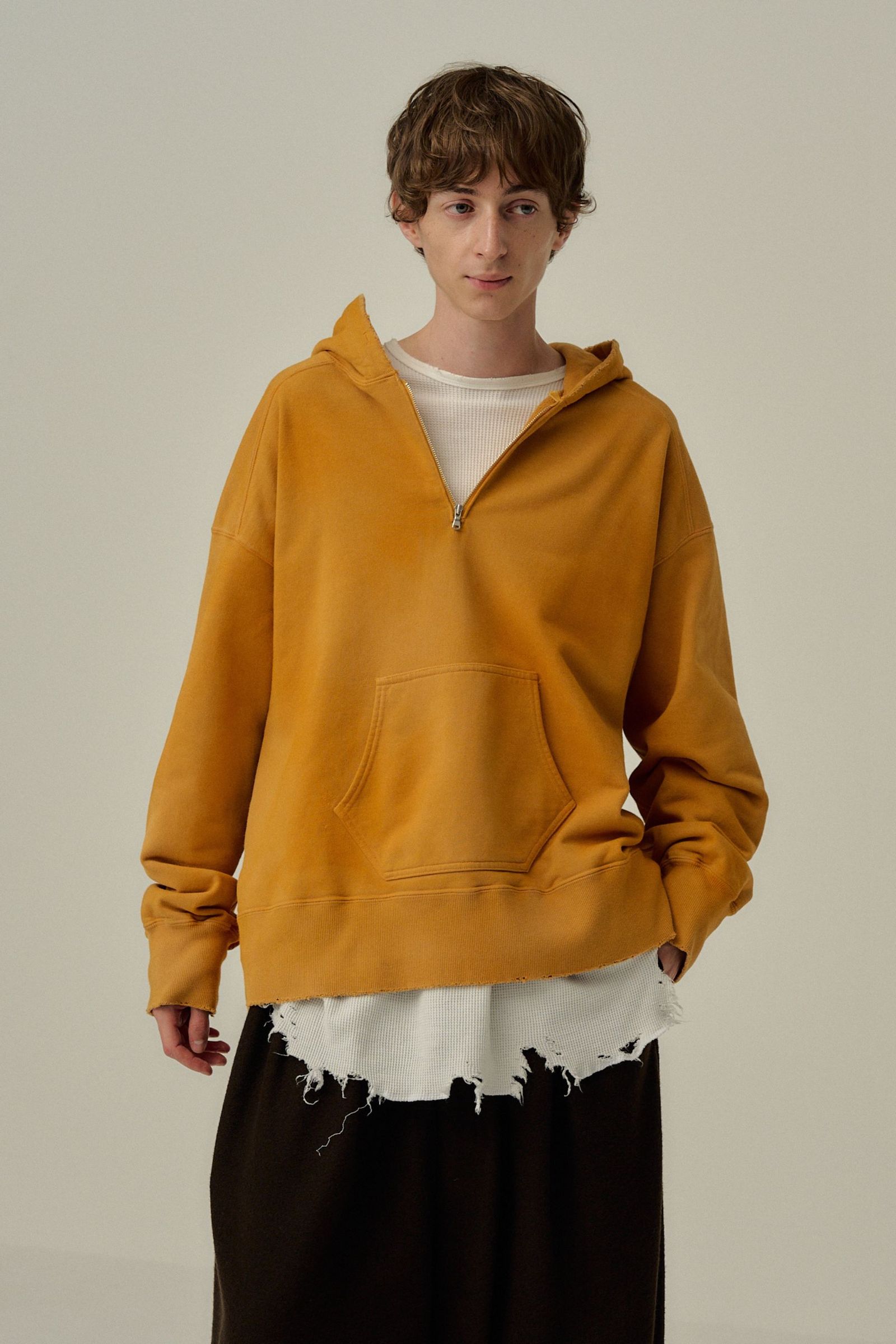 [ラスト1点] HALF ZIP HOODIE | YELLOW | フーディー