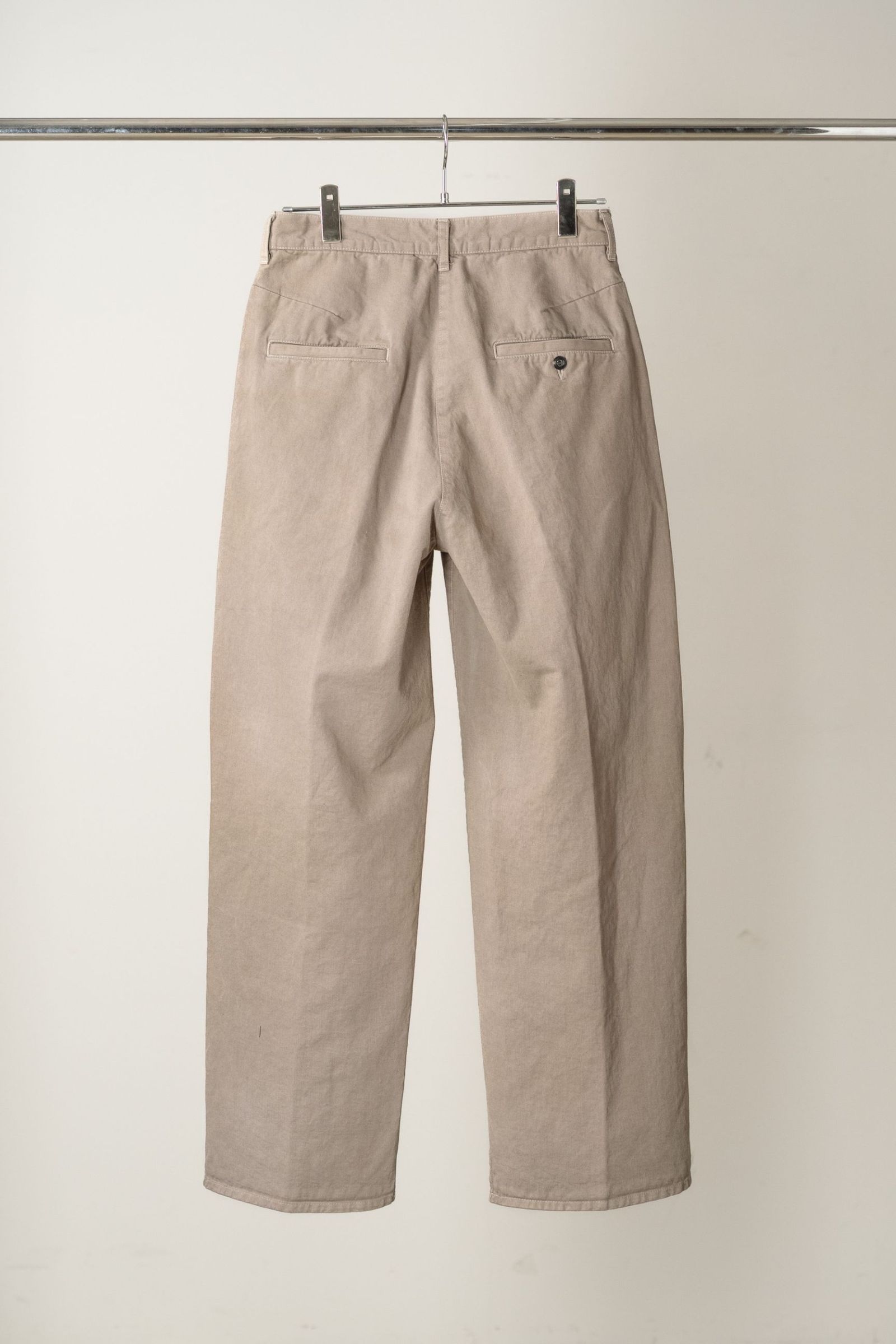 AGING CHINO SLACKS | GRAY | チノスラックス