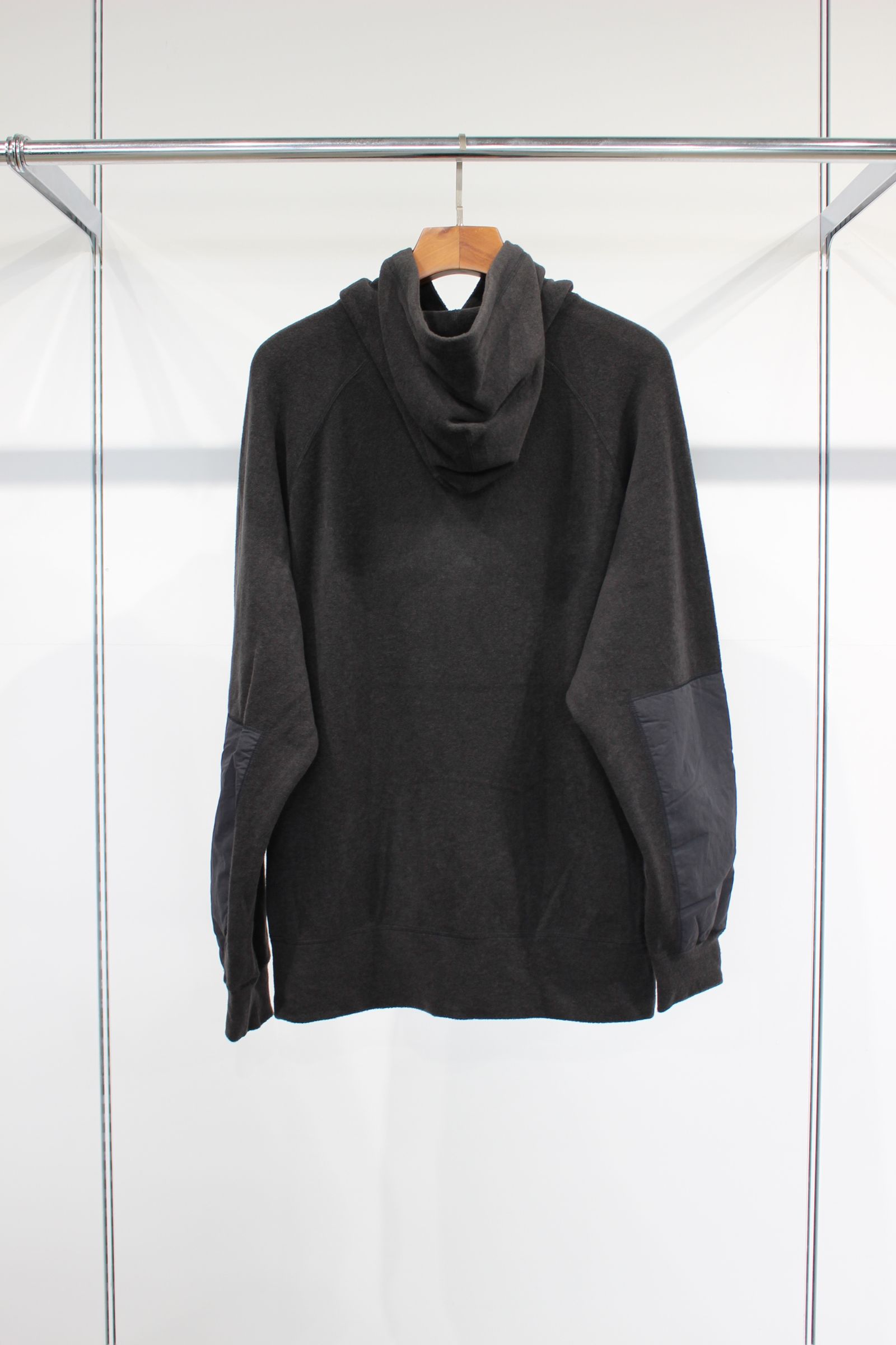 WOOL FLEECE HOODIE/GUNMETAL
