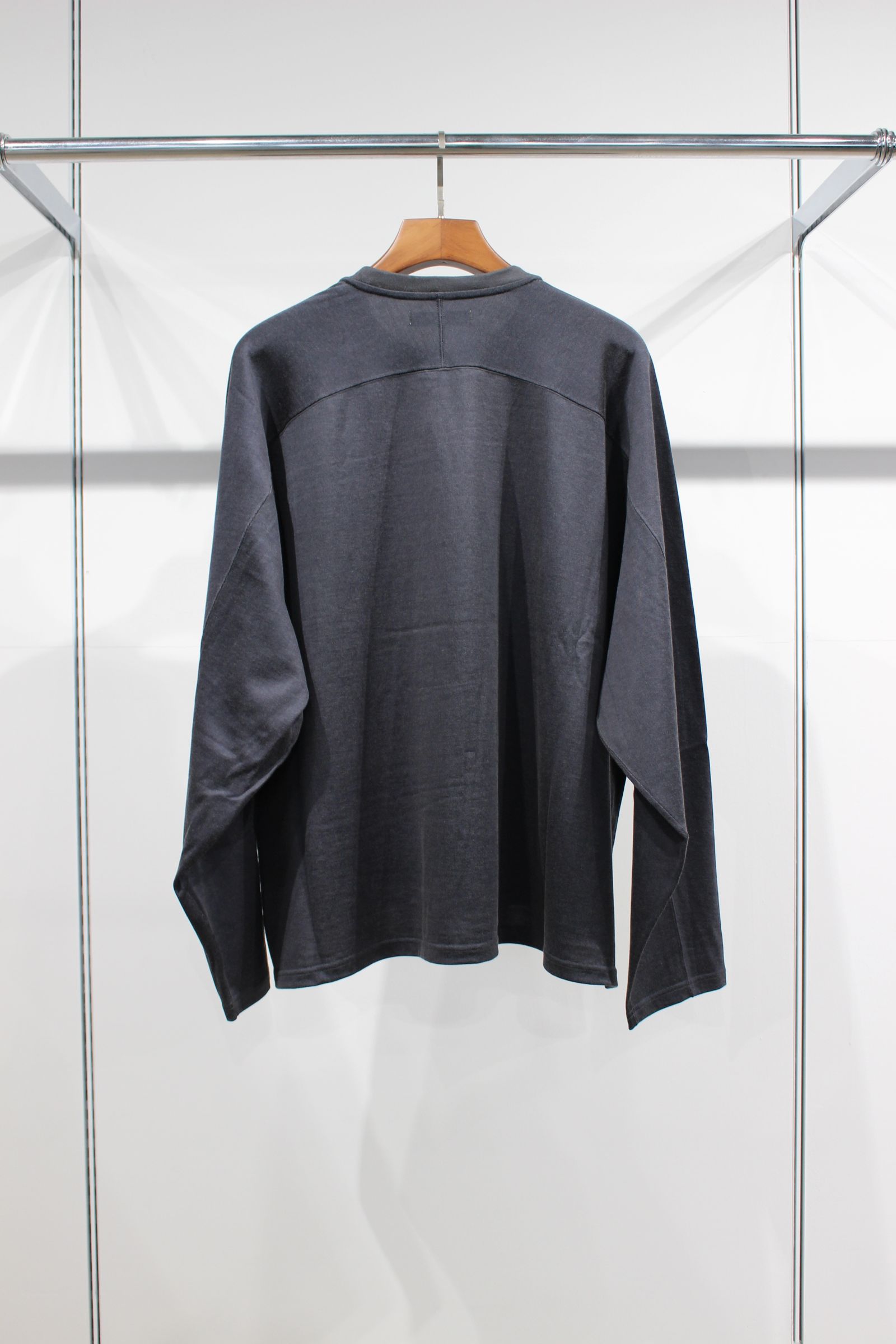 FOOTBALL PLATING OVERSIZED T-SHIRT/フットボールtシャツ/チャコール