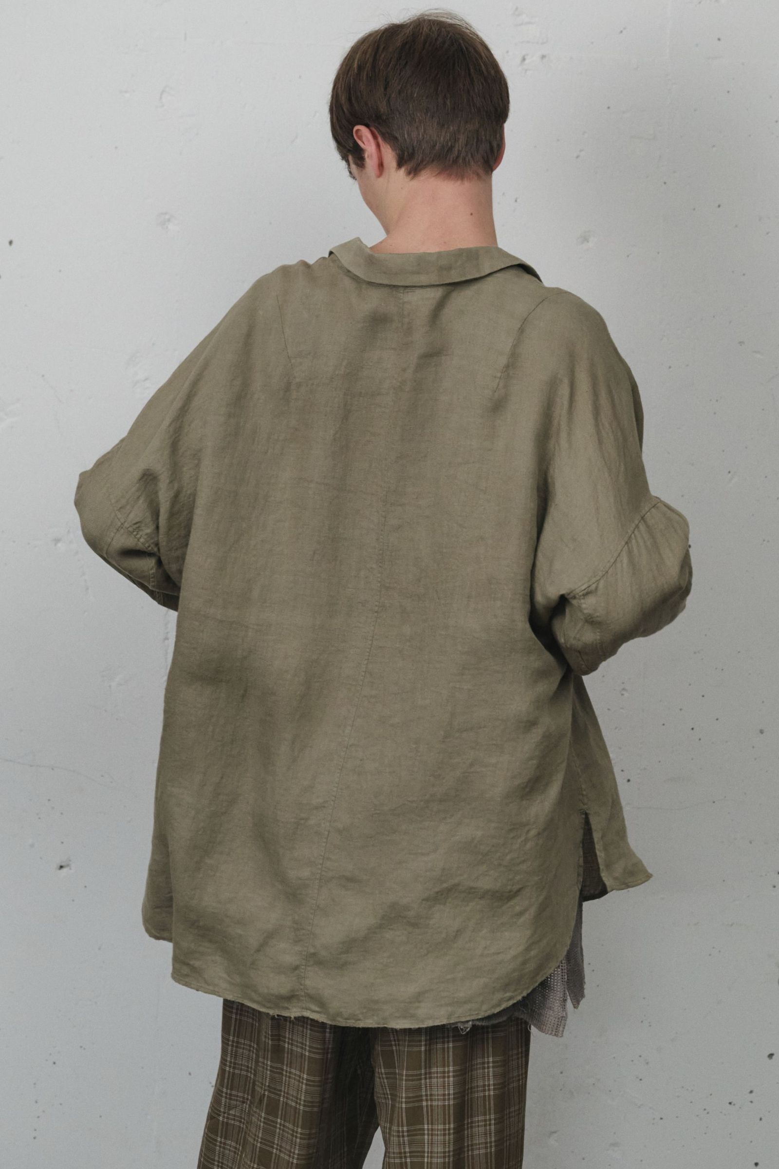 100/S LINEN TAILORED SHIRT | KHAKIBEIGE | シャツ