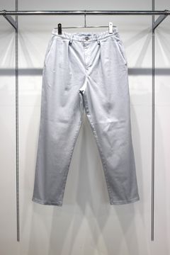 KNIT DENIM 1 TUCK EZ TAPERED SLACKS | ICE BLUE | ニットデニム