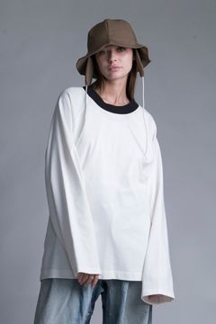 TIGHT-SLITCHED KNITTED FABRIC RINGER L/S TEE/CHARCOAL