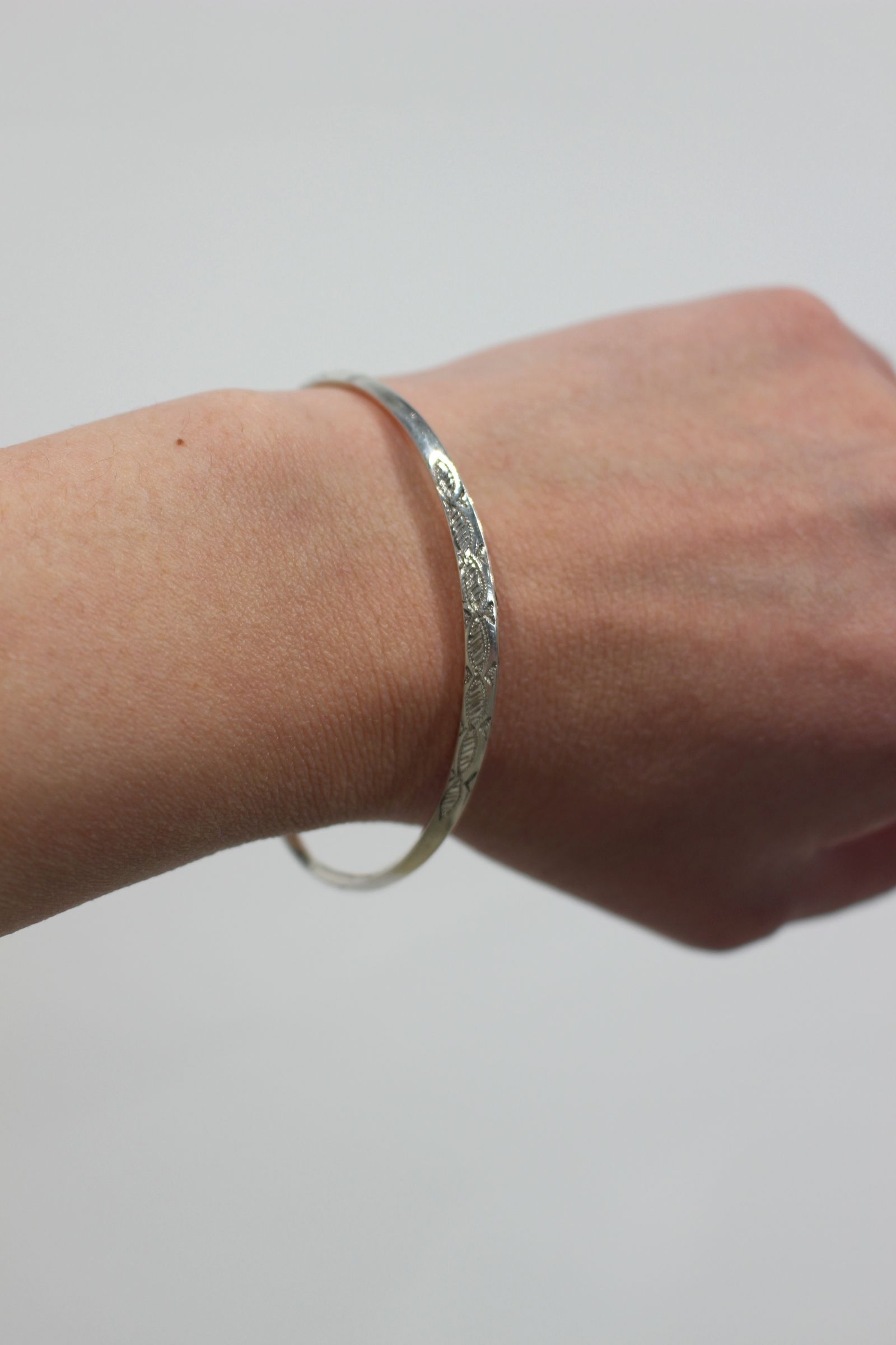 TOUAREG THIN SILVER BANGLE (type B)/トゥアレグシンシルバーバングル