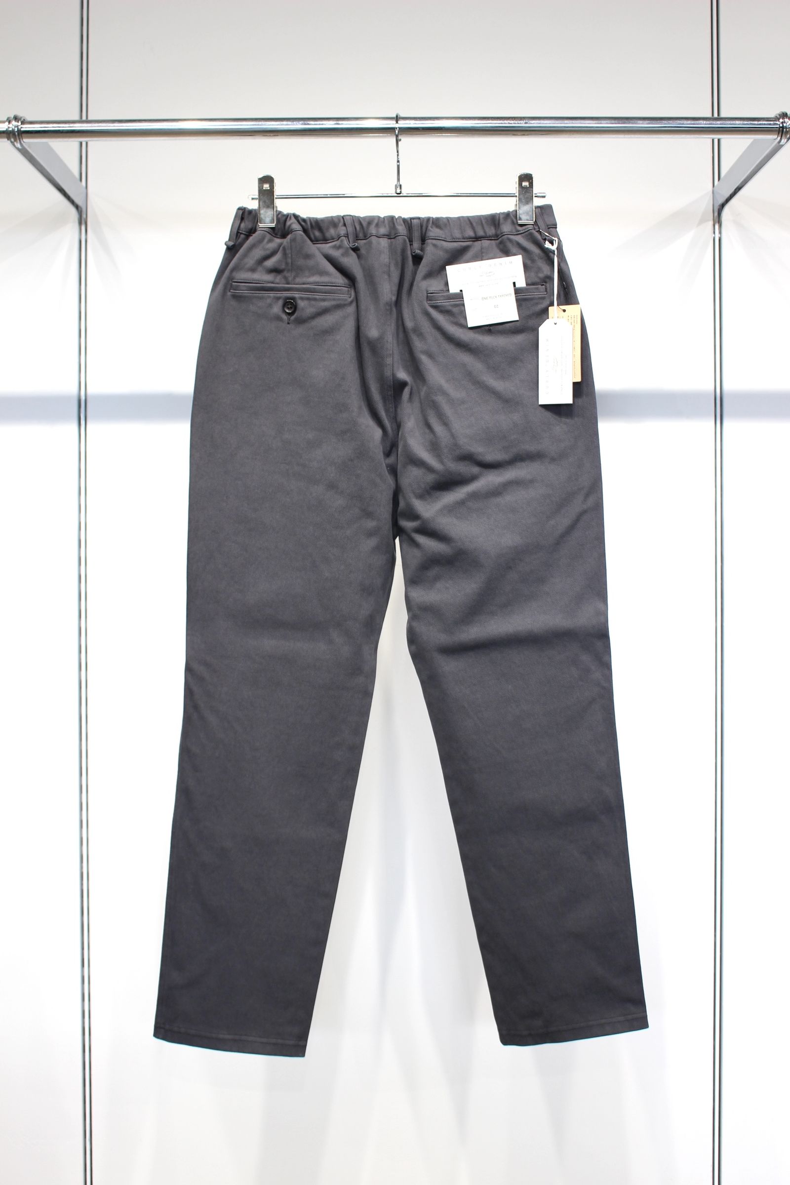 DENIM 1TUCK EZ TAPERED PANTS -slate gray- | SLATE GRAY | ニットデニム