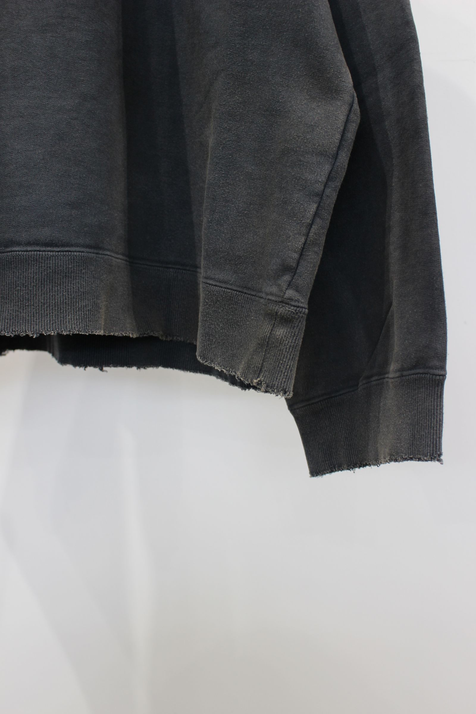 ANCELLM - EMBROIDERY UNEVEN OVER SWEAT SHIRT | BLACK ANCELLM - EMBROIDERY UNEVEN OVER SWEAT SHIRT | BLACK