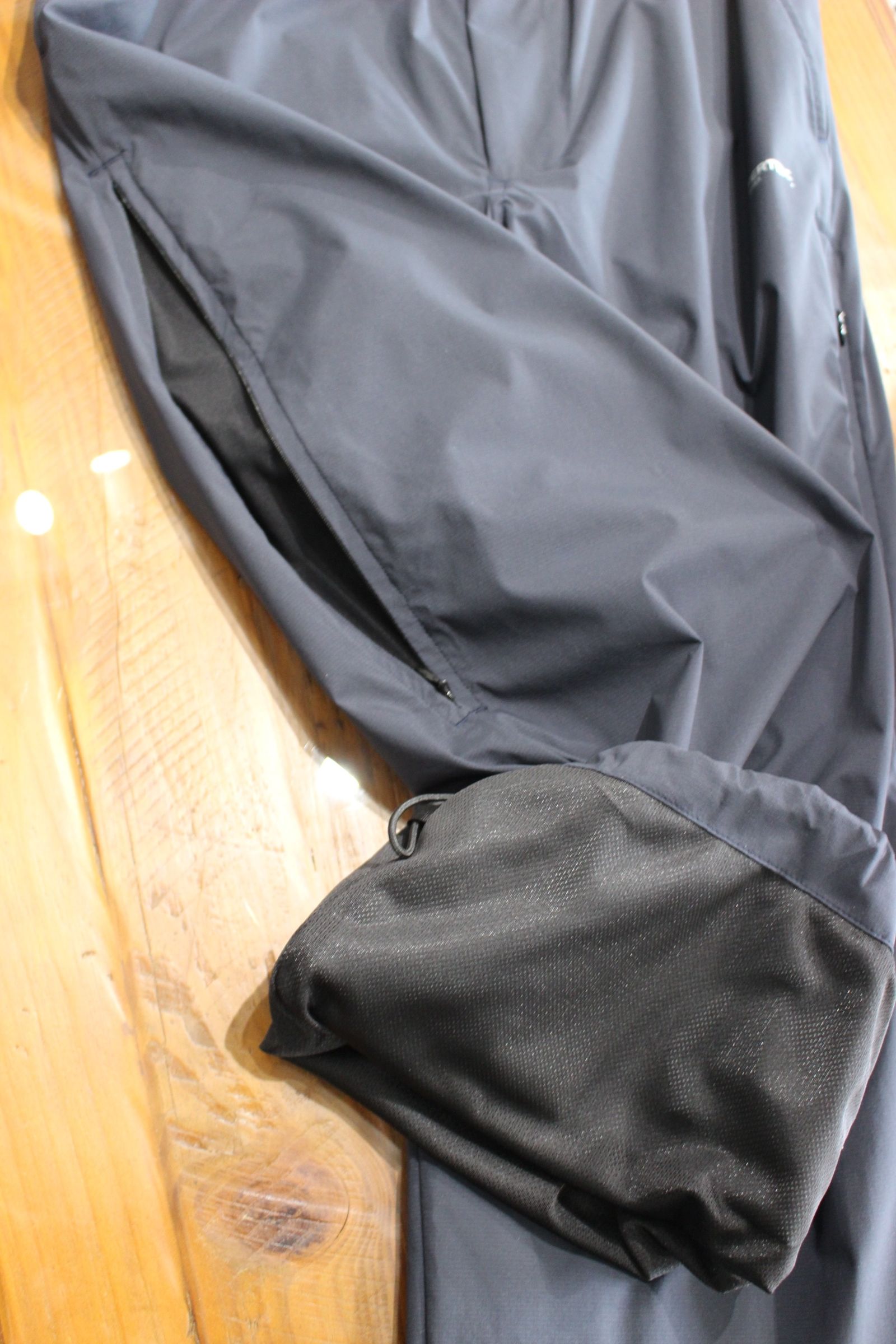 Pertex Shield Nylon Track Pants | D.NAVY | パンツ