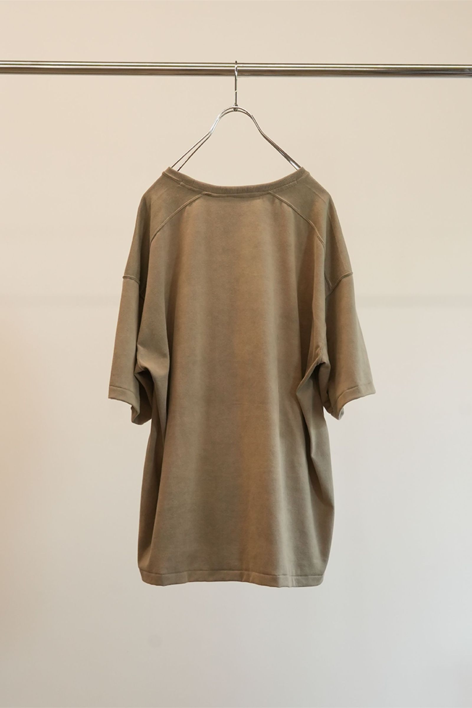 UNEVENNESS T-SHIRT | SAND | カットソー
