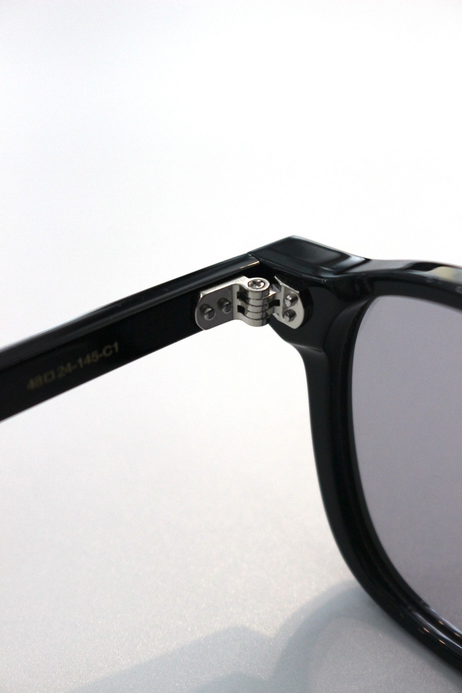 Few ブラックサングラス ケース付き　F10 Few / F10/48 C-1 サングラス BLACK – CASDAY / キャスデイ