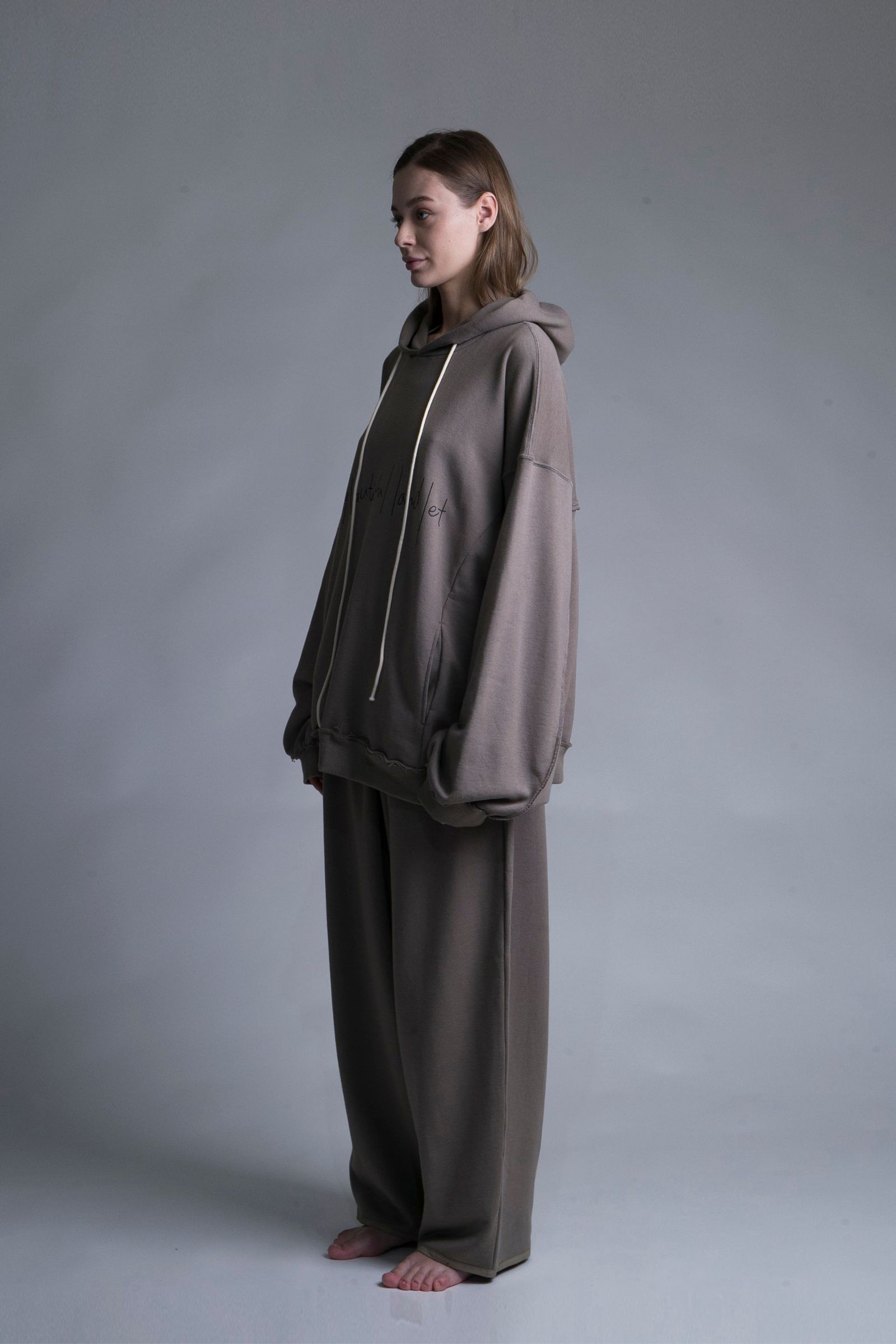 my beautiful landlet - URAKE SWEAT HOODIE/MOCHA | NapsNote