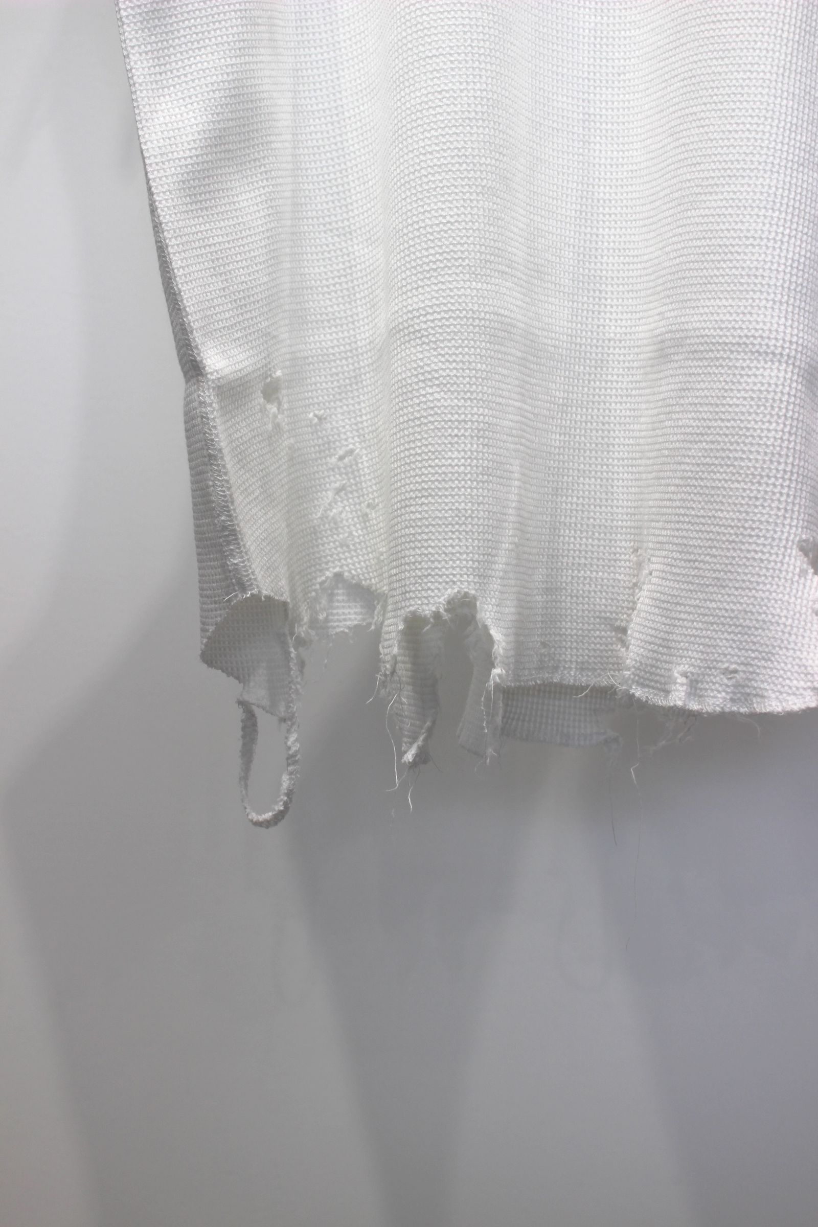 DAMAGE WAFFLE TANK | WHITE | タンクトップ