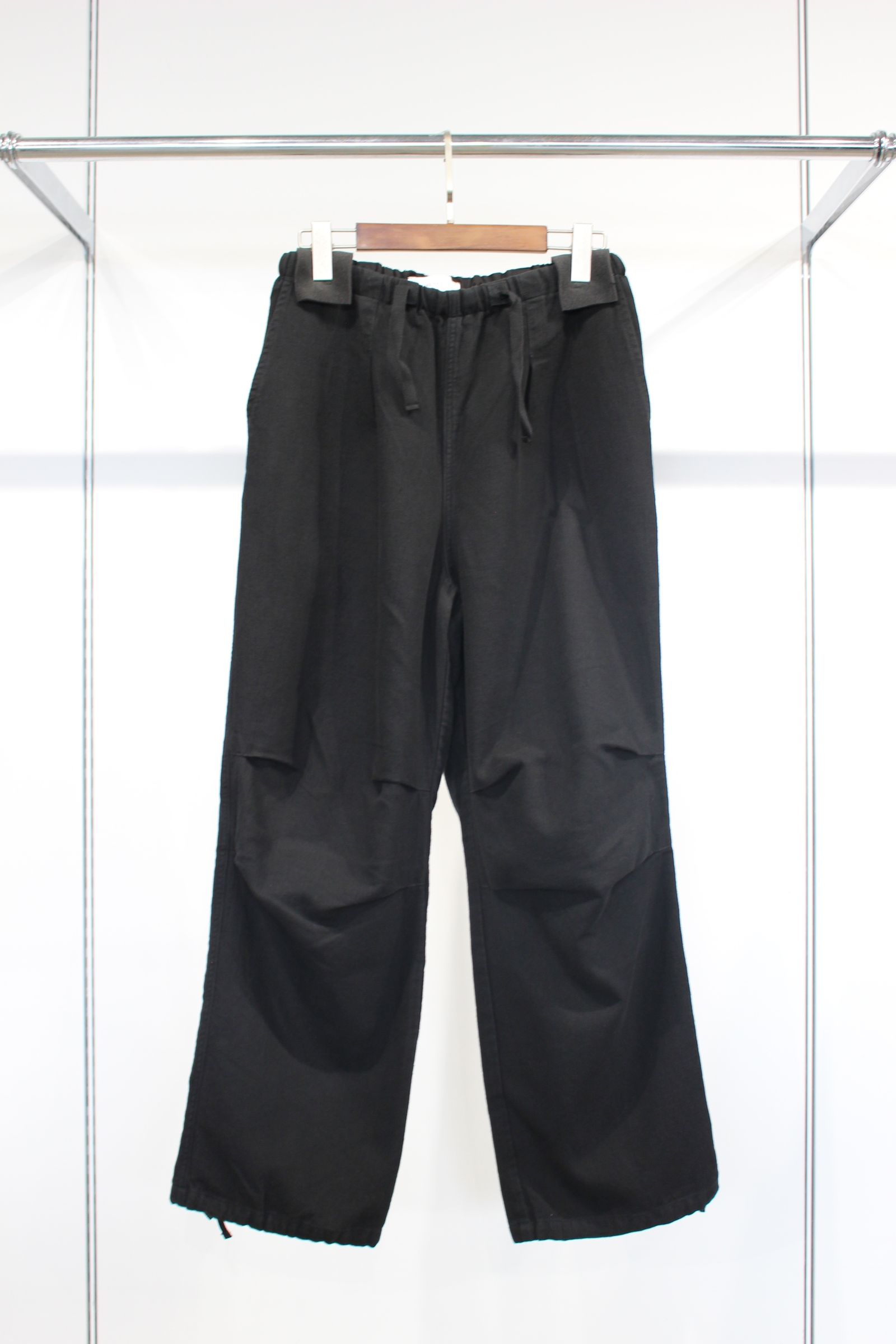 HREINN EZ TROUSERS | BLACK | パンツ