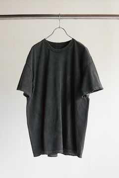 EMBROIDERY DYED T-SHIRT/F.BLACK
