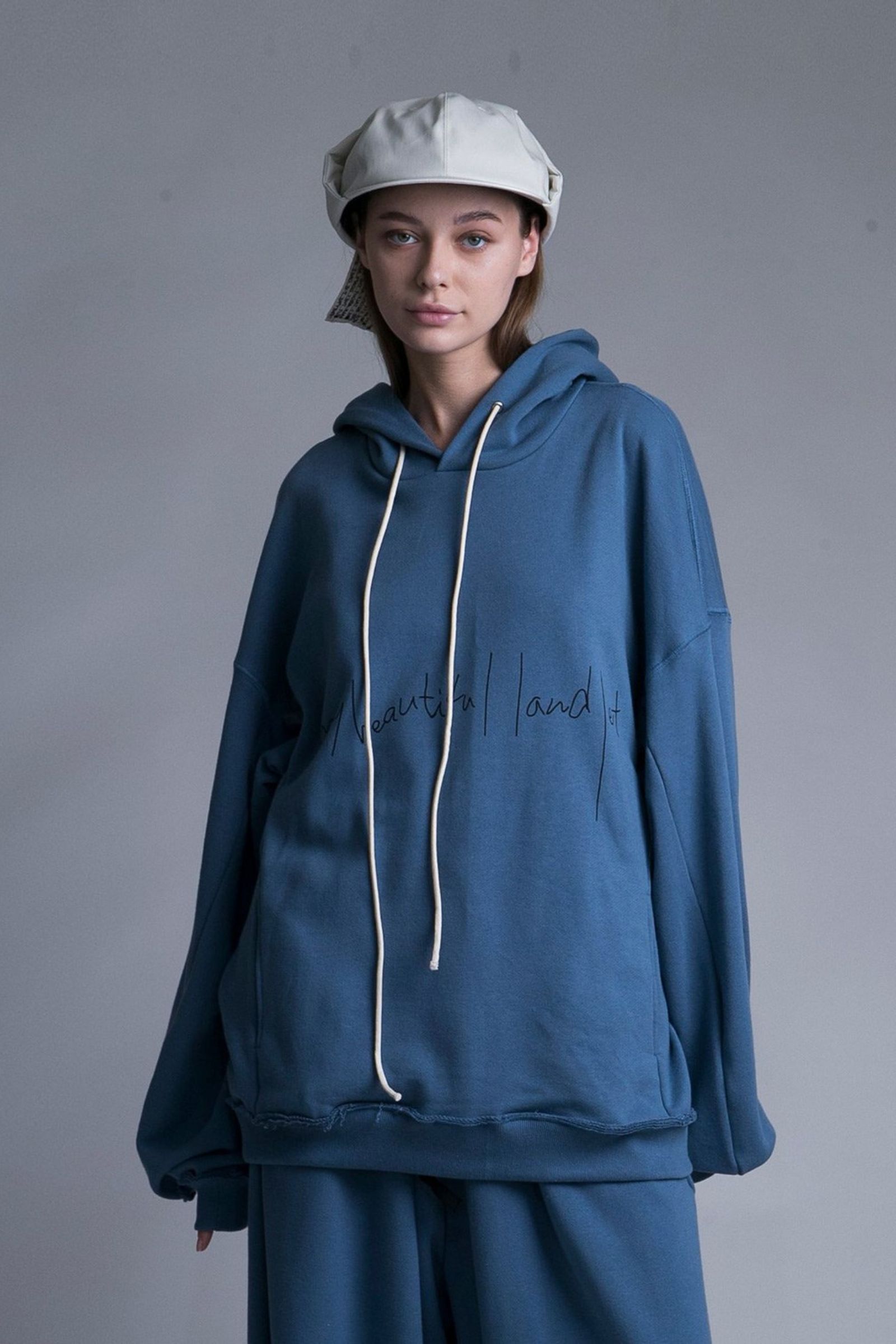 my beautiful landlet - URAKE SWEAT HOODIE/BLUE | NapsNote