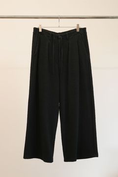 CUT STRIPE EASY SLACKS | BLACK | スラックス