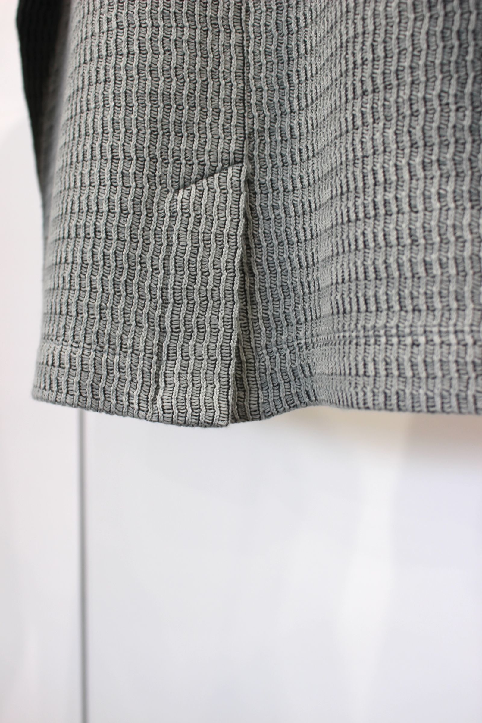 [ラスト1点] 3D WAFFLE CARDIGAN | CHOCOMINT | カットソー