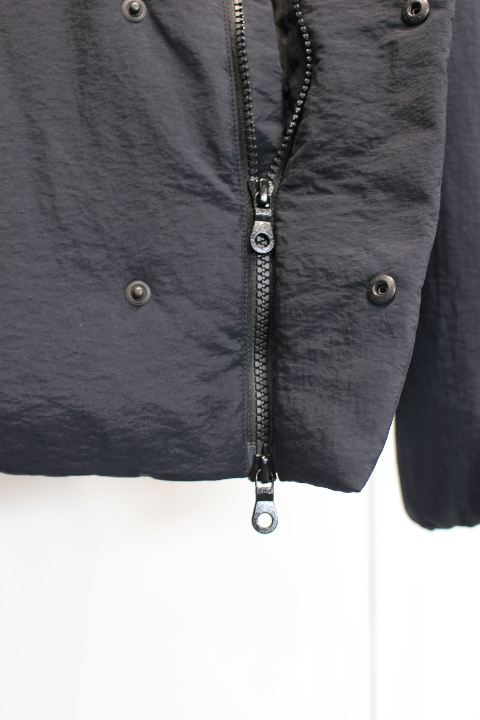 LIGHT SHELL DOWN PARKA | BLACK | ダウンジャケット