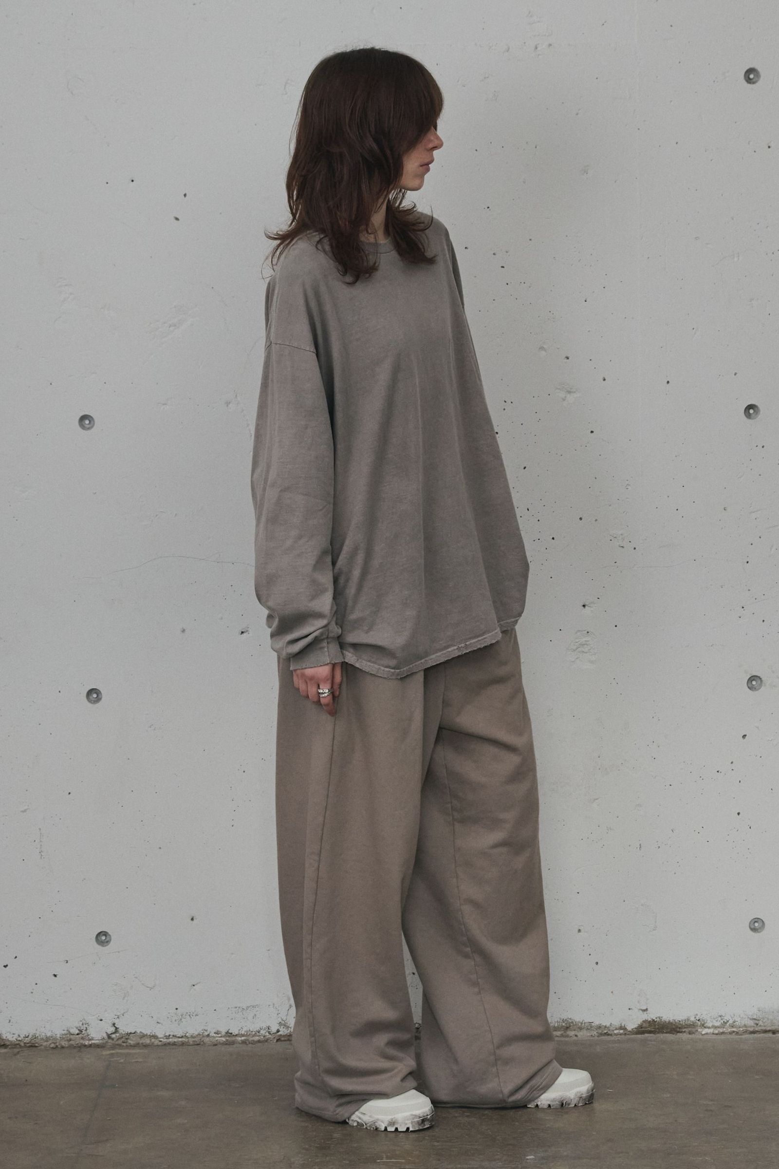 EMBROIDERY DYED LS | GRAY | カットソー