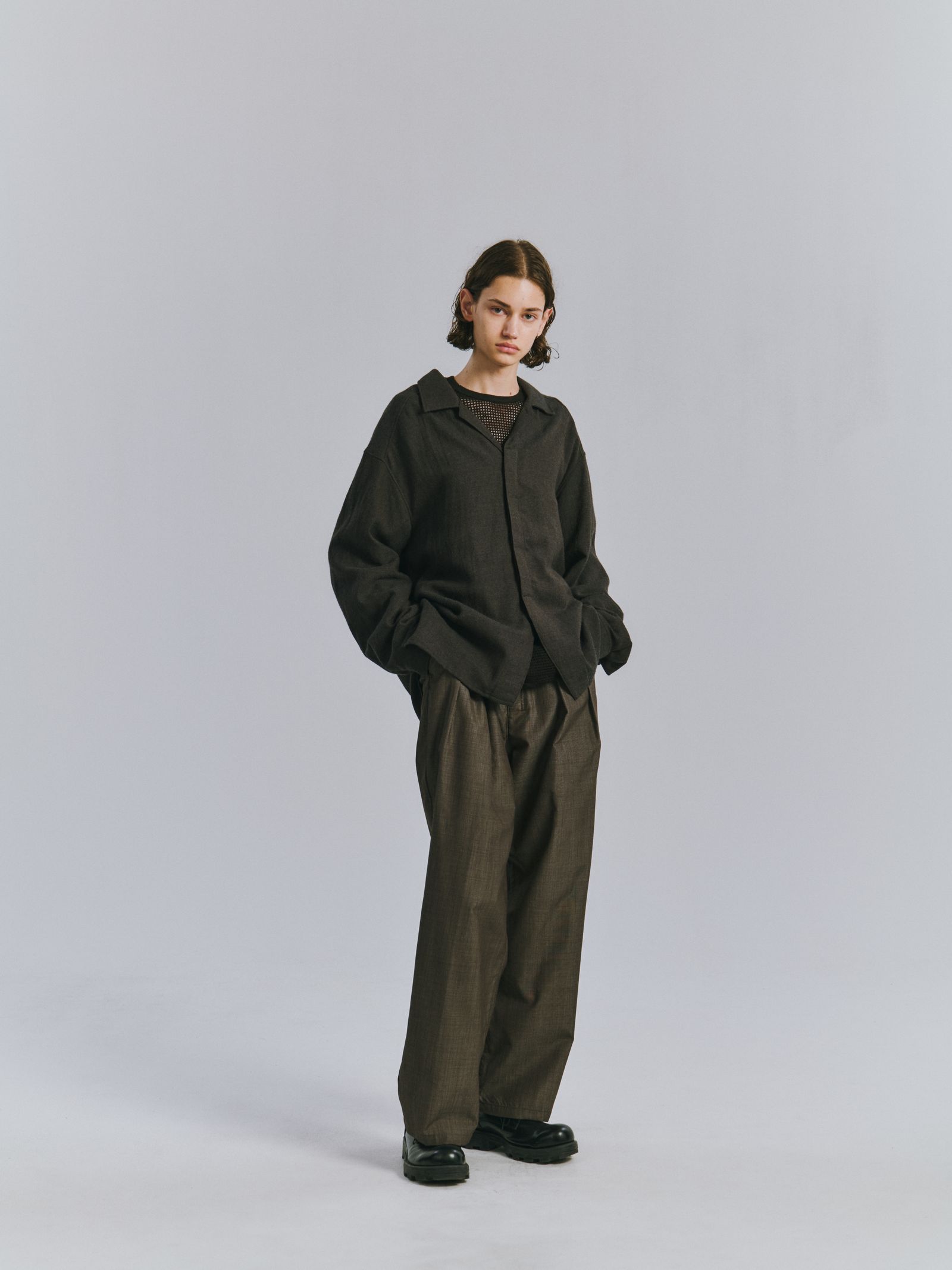 AGING LINEN CROSS-LINE SHIRT | BLACK | シャツ