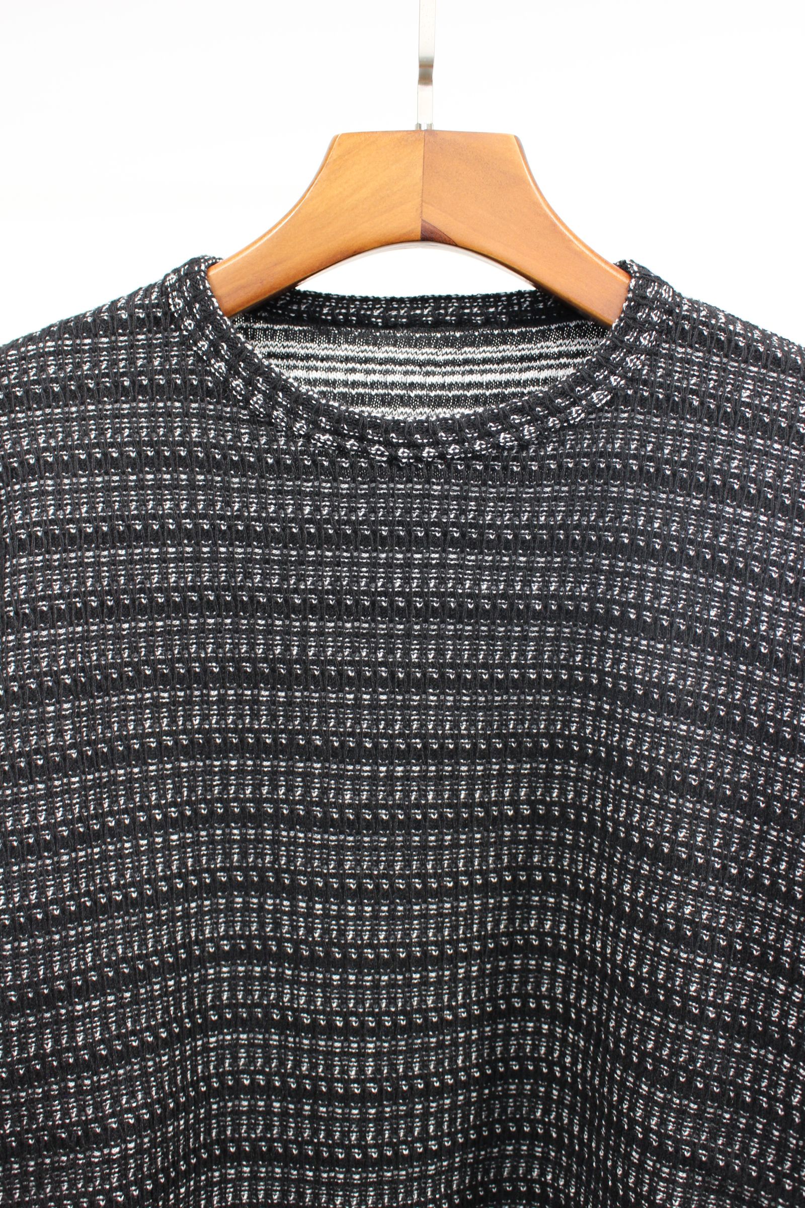 REVERSIBLE CHAIN STITCH KNIT CREW | BLACK - WHITE | ニット
