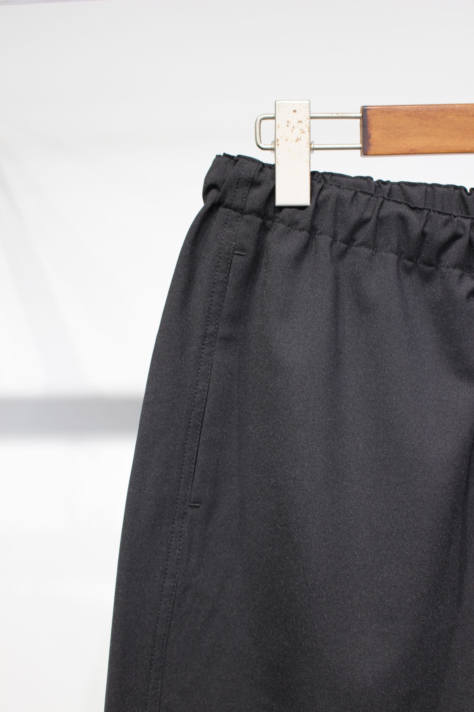 [ラスト1点] SHARI SHORTS | BLACK | イージーパンツ