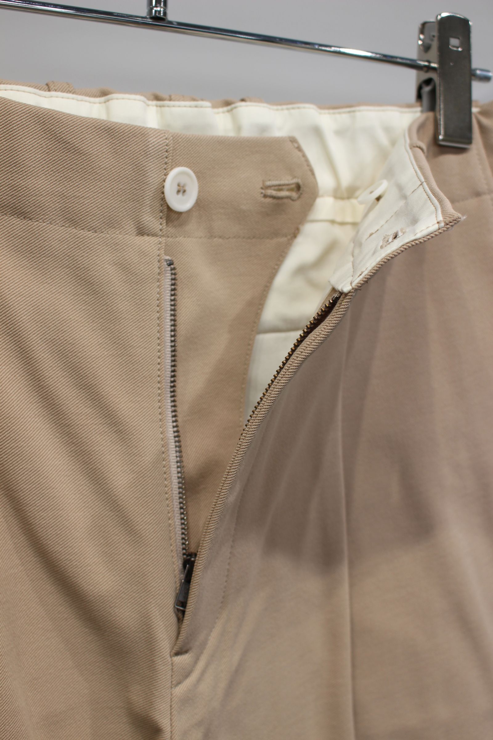 KNIT CHINO-CLOTH PANTS (STRAIGHT) | KHAKI | ニットチノパンツ