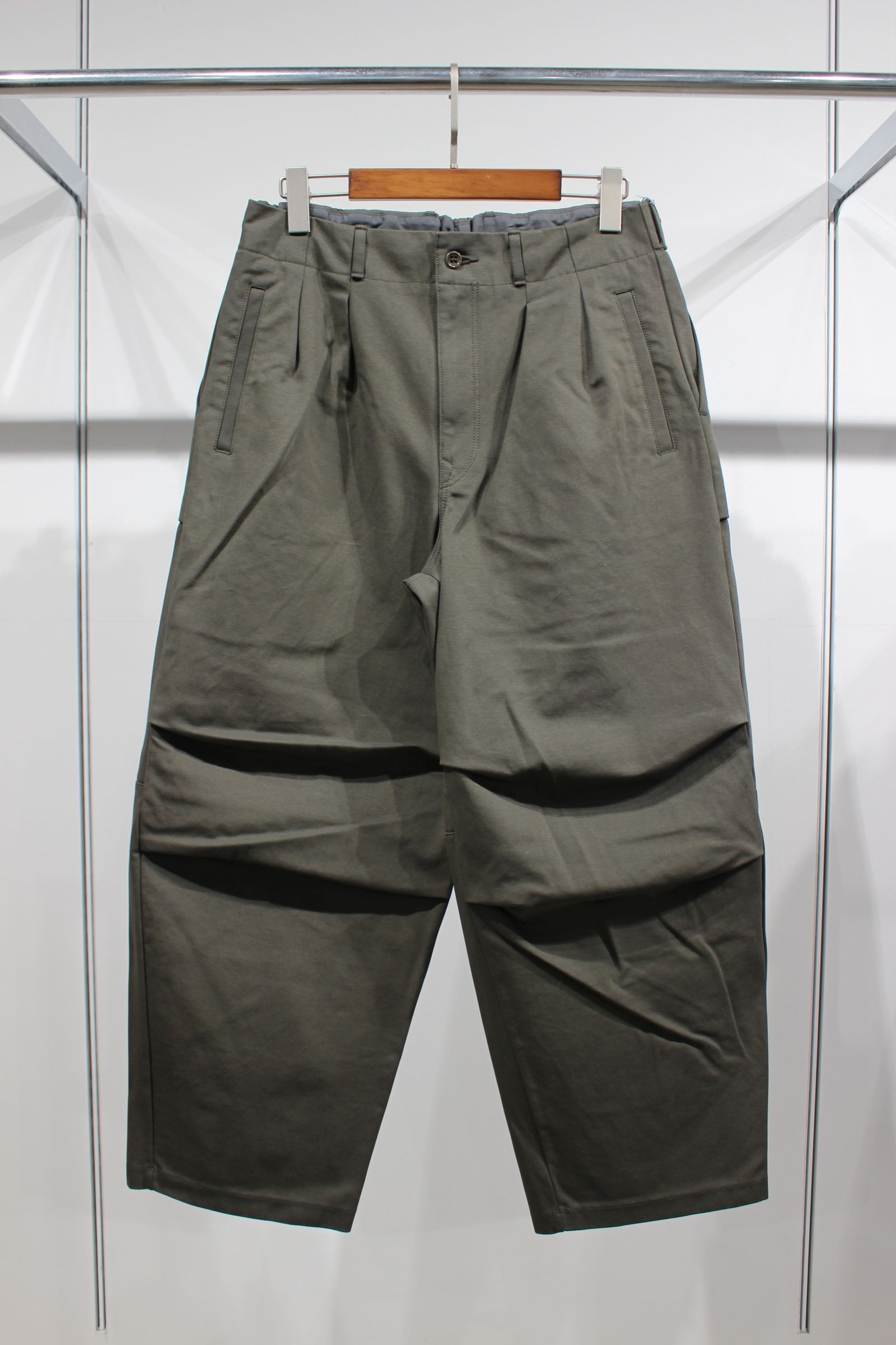 HARD TWILL WIDE PANTS/OLIVE