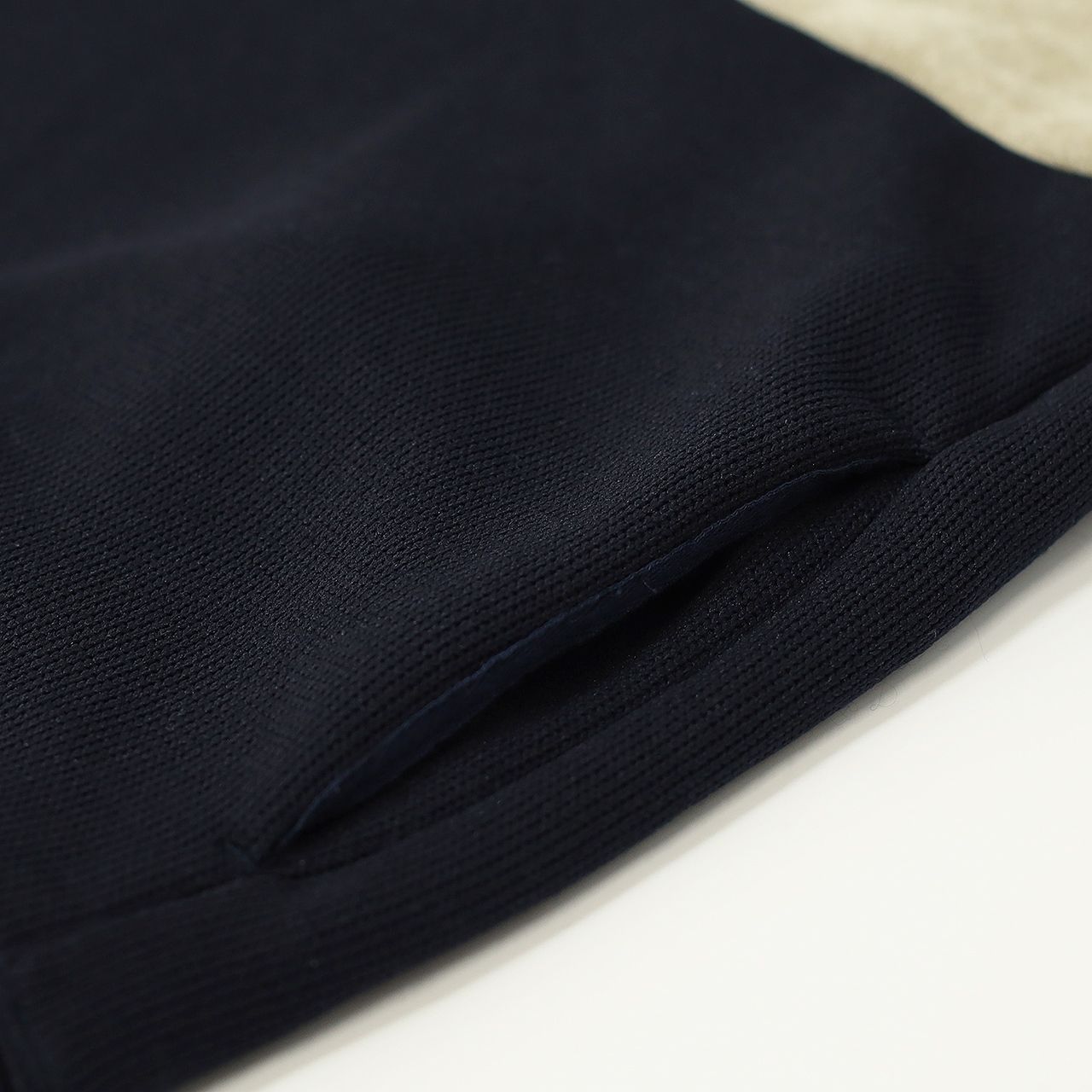 TRICOLOR VINTAGE P/O | SNOW | クルーネックプルオーバー