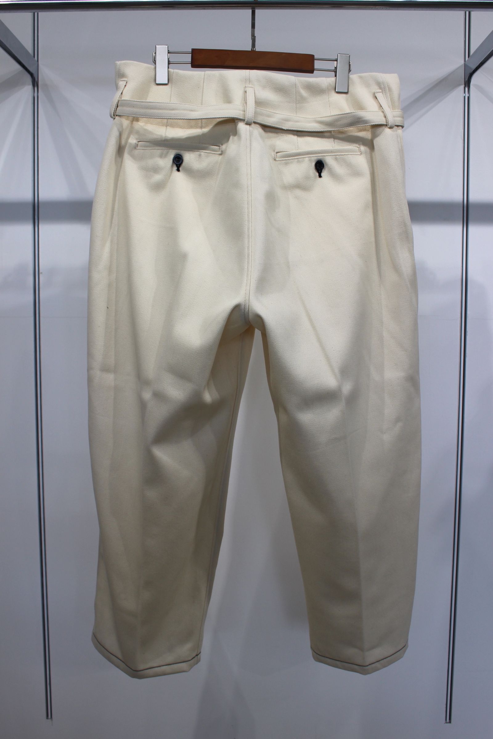 ANCELLM - BELTED W/C TUCK WIDE PANTS/WHITE | NapsNote