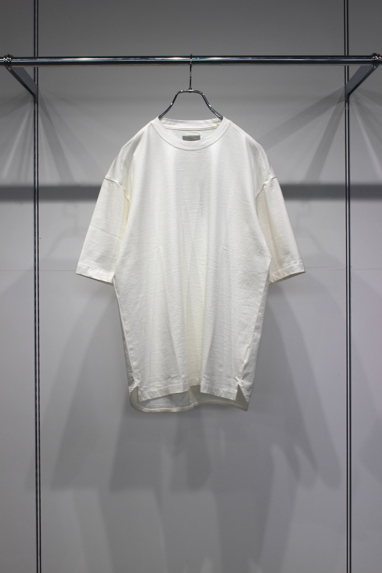 BASIC COTTON CREW-NECK TEE | WHITE | カットソー