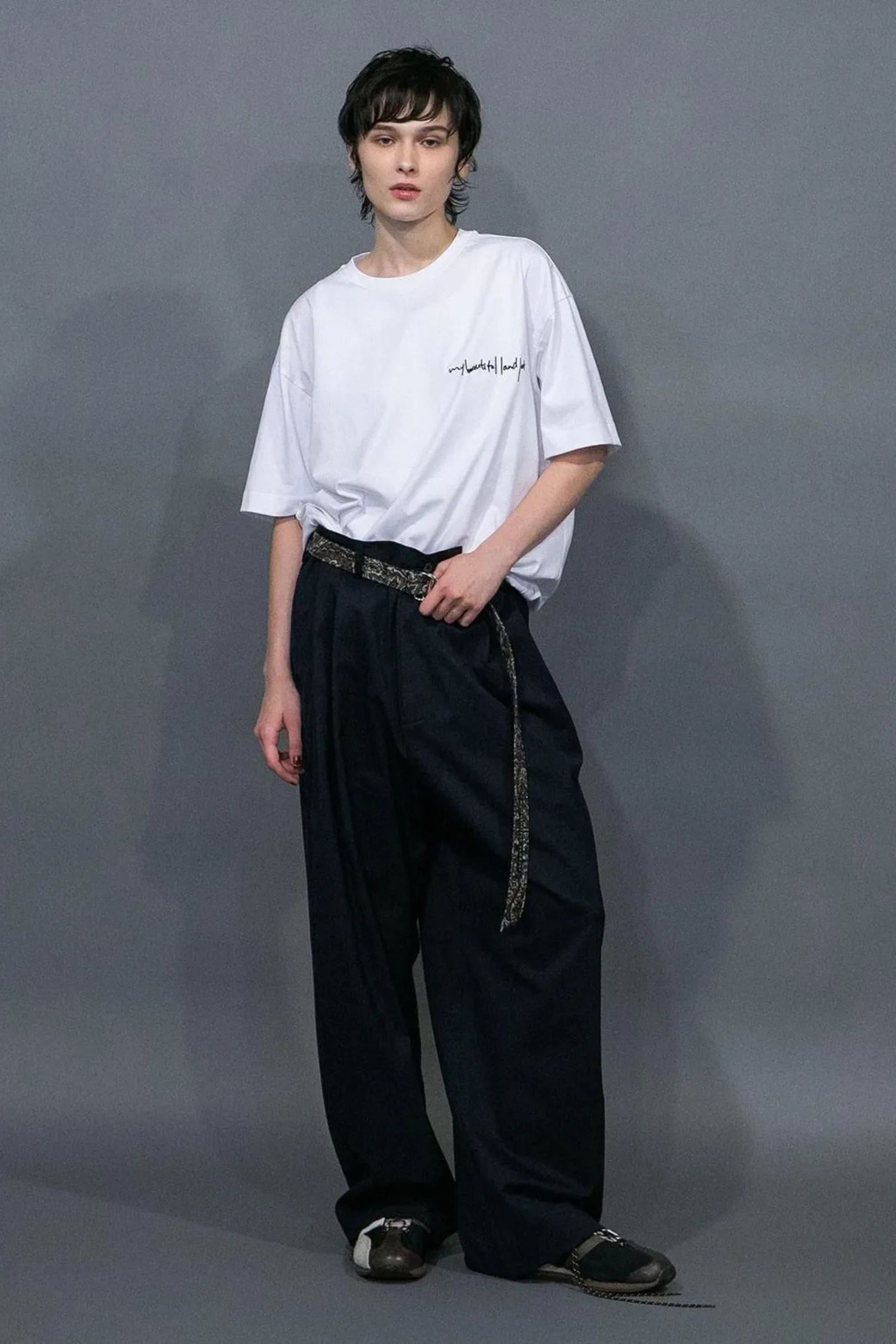[ラスト1点] MERCERIZATION JERSEY EMBROIDERY T-SHIRT | WHITE | Logo | カットソー