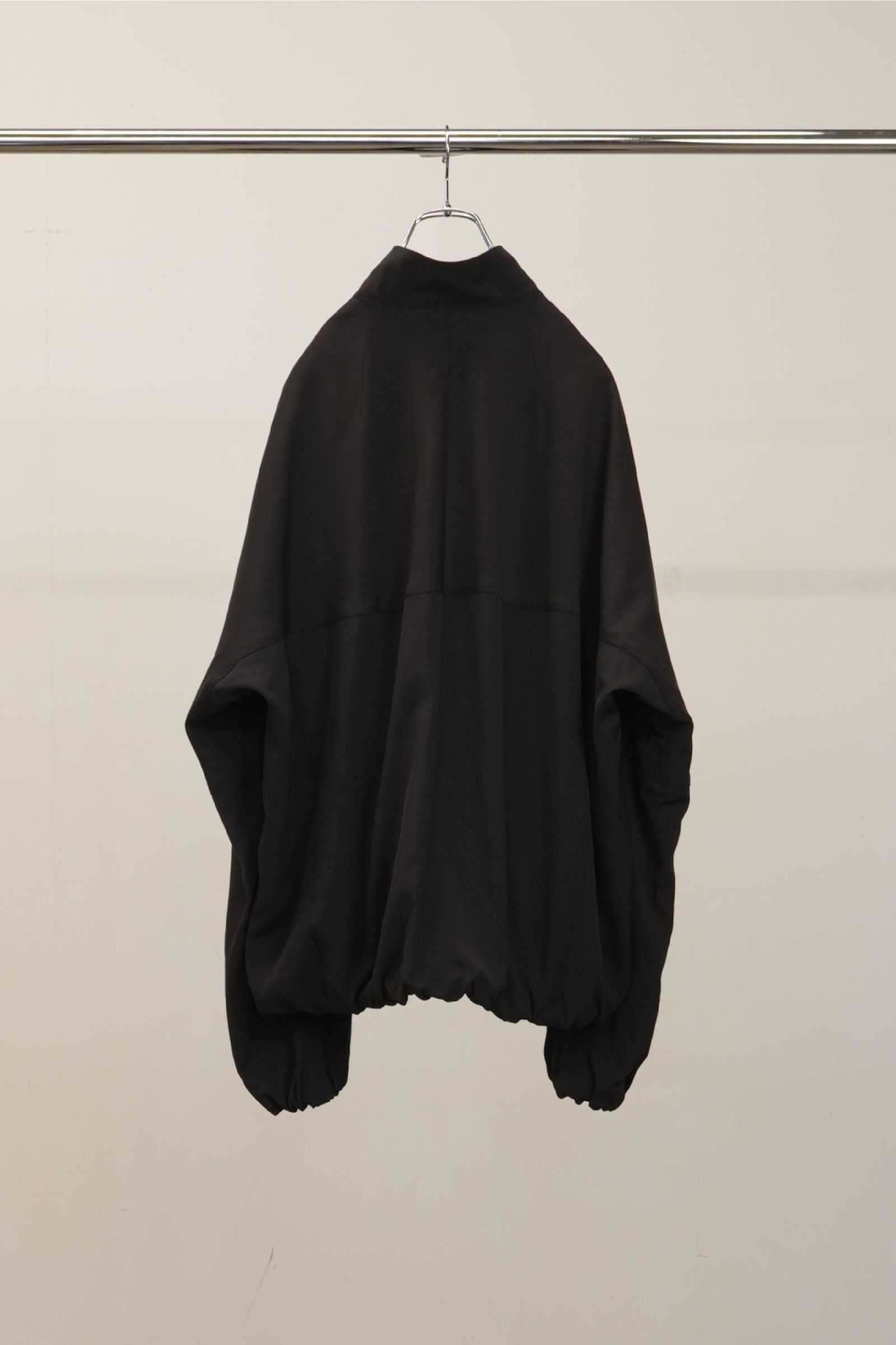 TUCK KIMONO BLOUSON | BLACK | ブルゾン