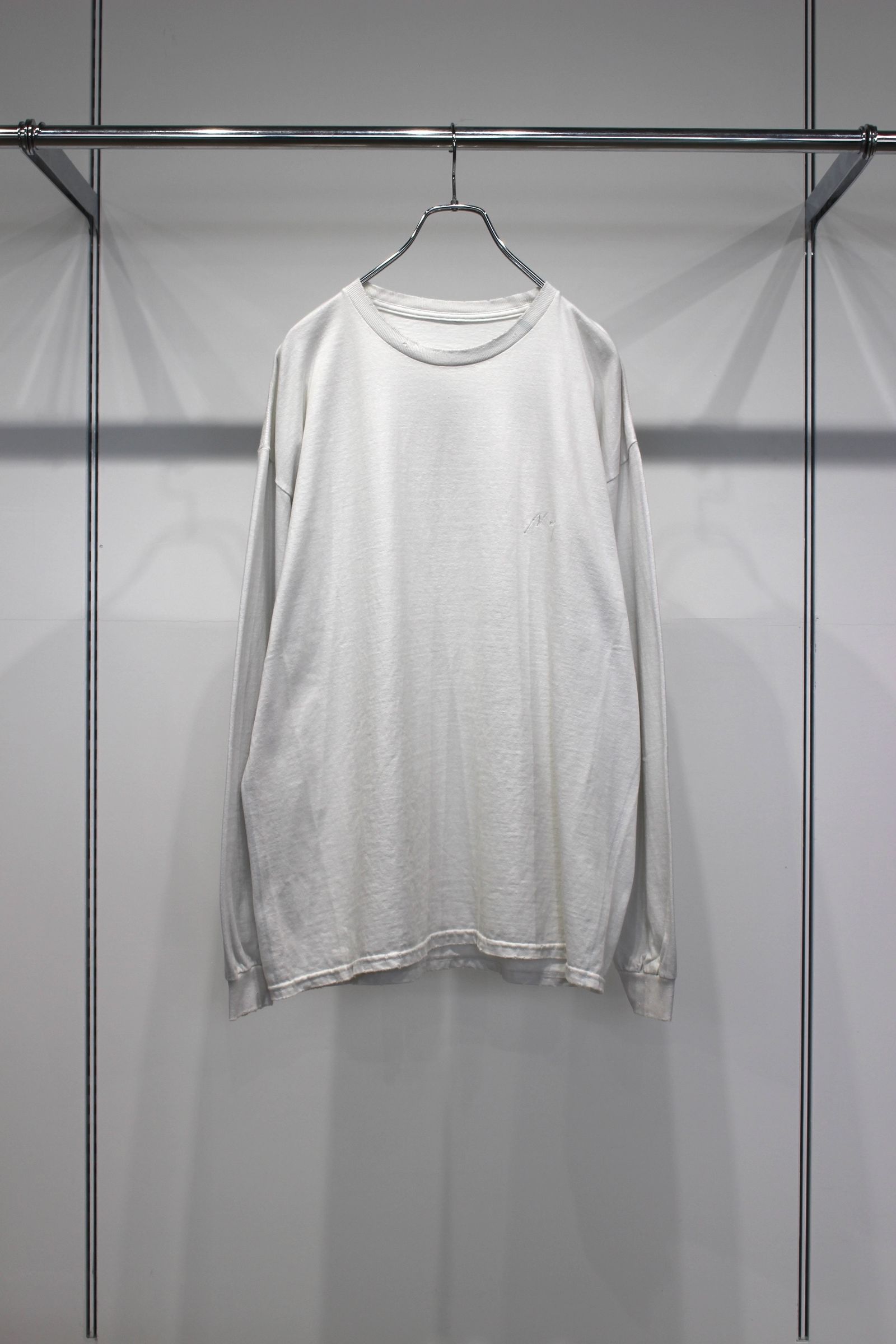 EMBROIDERY DYED LS T-SHIRT | G.WHITE | カットソー