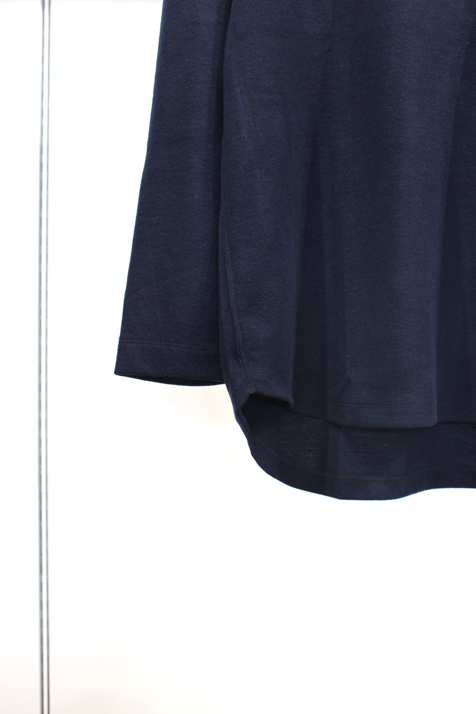 [ラスト1点] PREMIEREWARM L/S TEE (turtle-neck) | NAVY | カットソー
