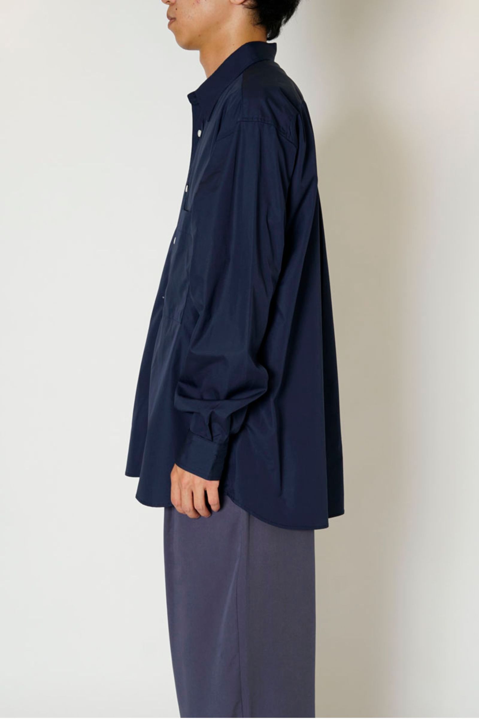 UNIVERSAL PRODUCTS - T.M. REGULAR COLLAR L/S SHIRT/NAVY | NapsNote