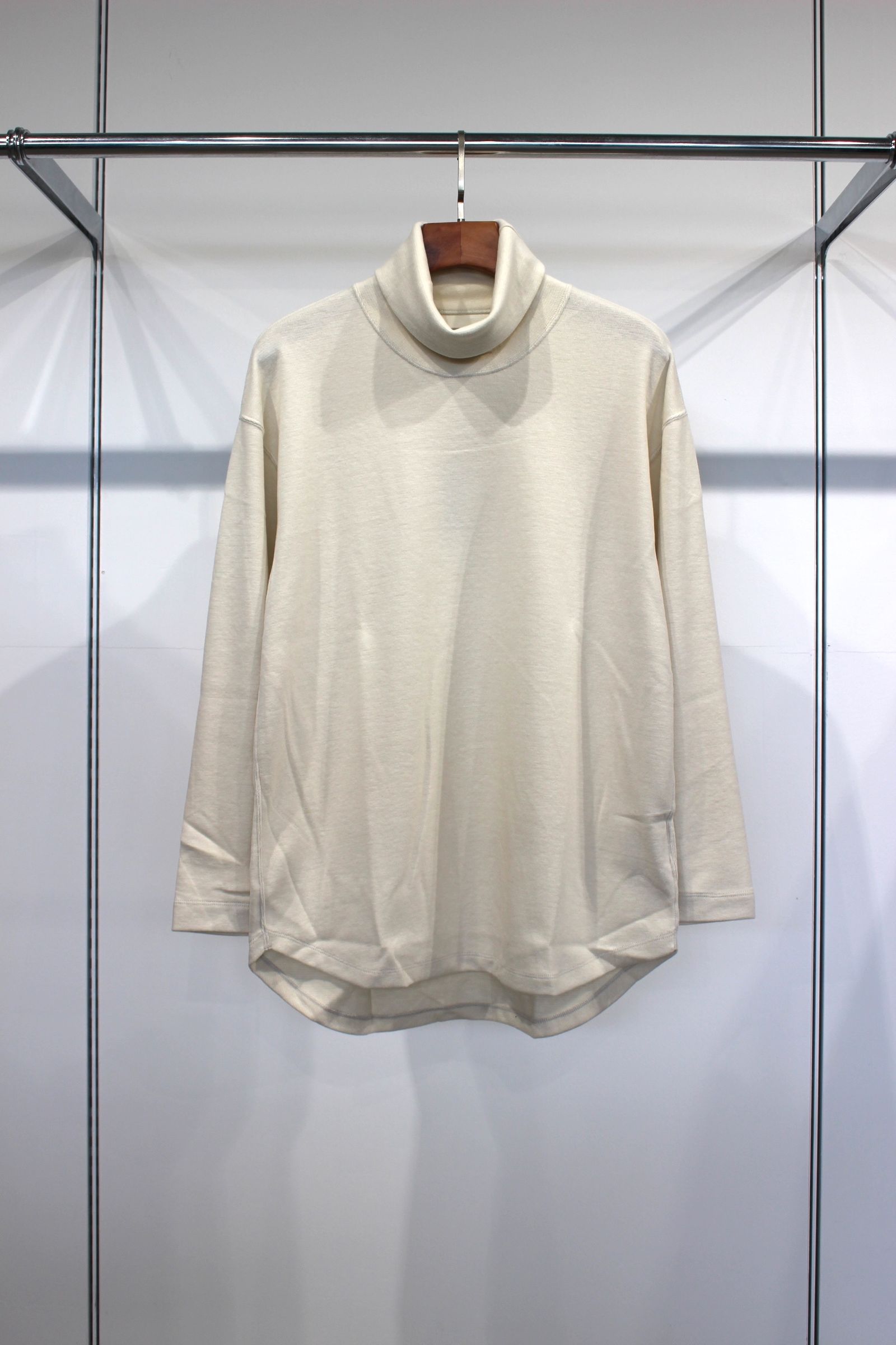 PREMIEREWARM L/S TEE (turtle-neck) | IVORY | カットソー