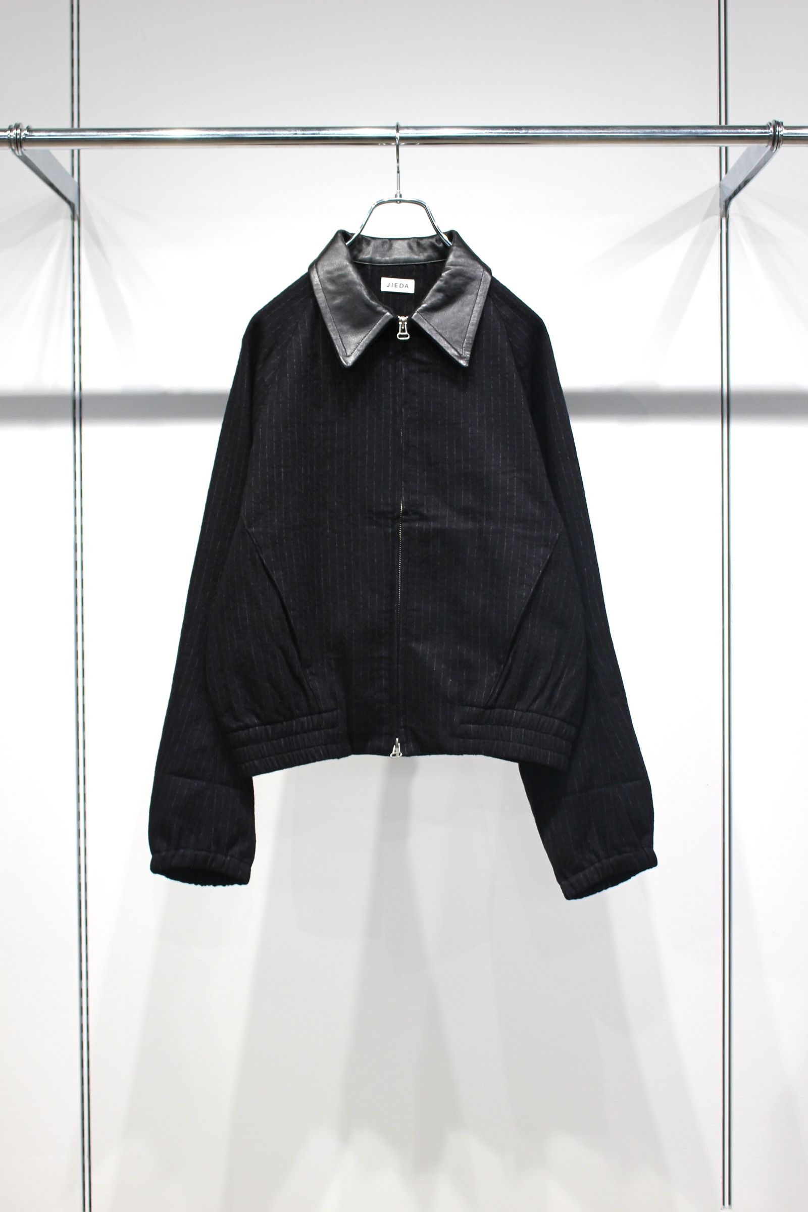 LEATHER COLLAR SHORT JACKET | BLACK STRIPE | ライトアウター