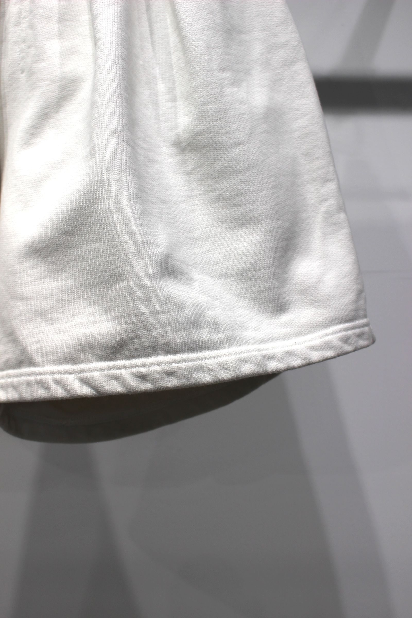 TUCK SWEAT SHORTS | WHITE | スウェットショーツ