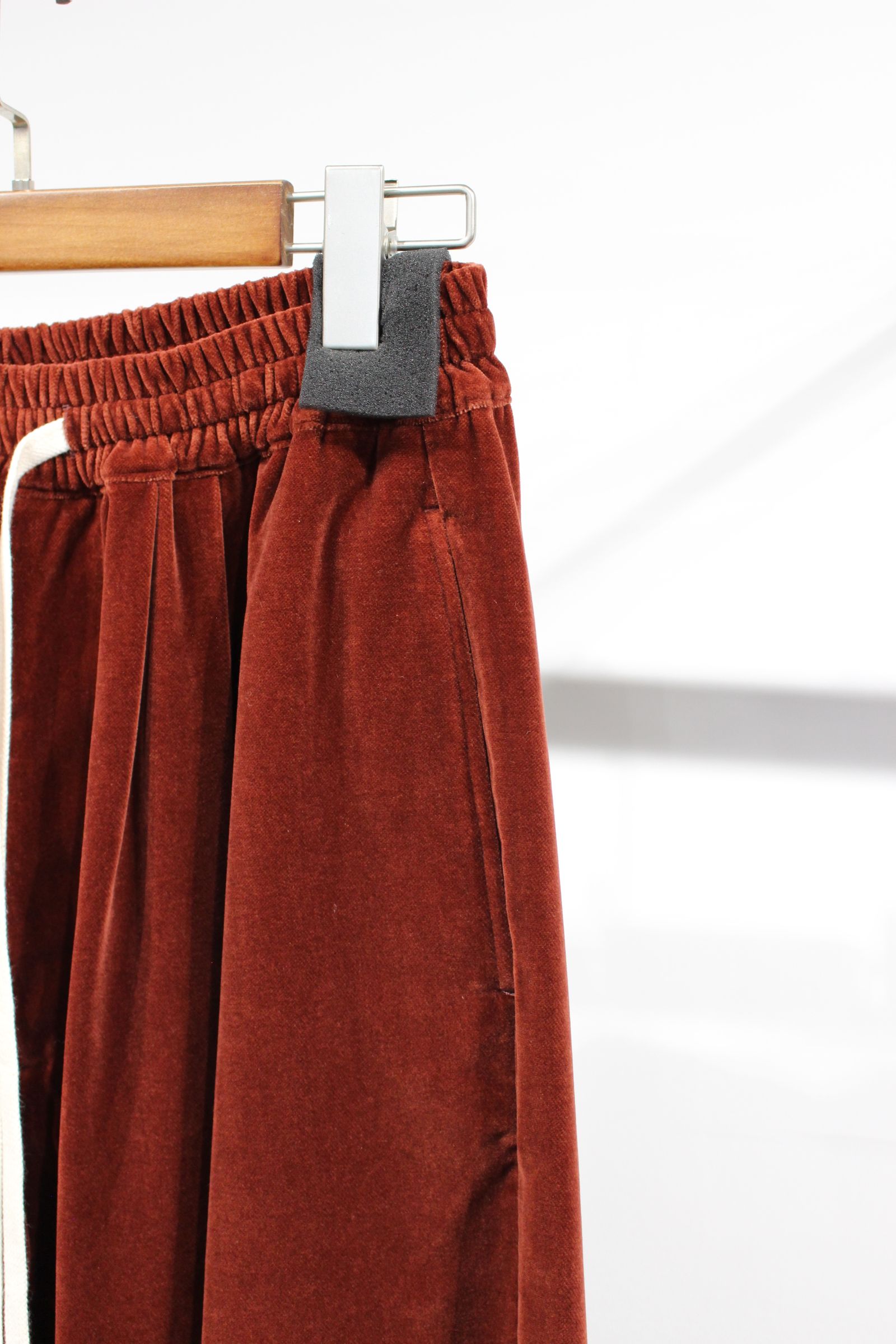 VELVET USED FINISH EASY WIDE PANTS/ENJI