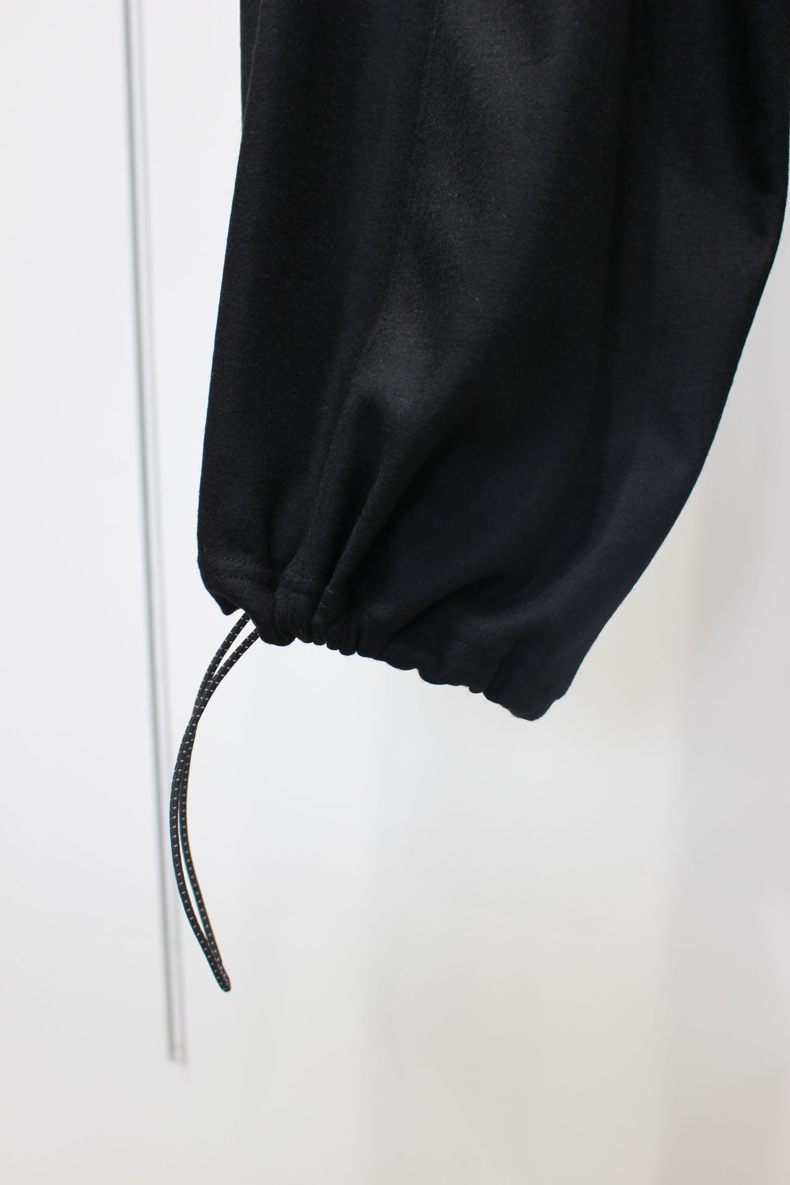 WIDE TUCK WOOL PANTS | BLACK | イージーパンツ