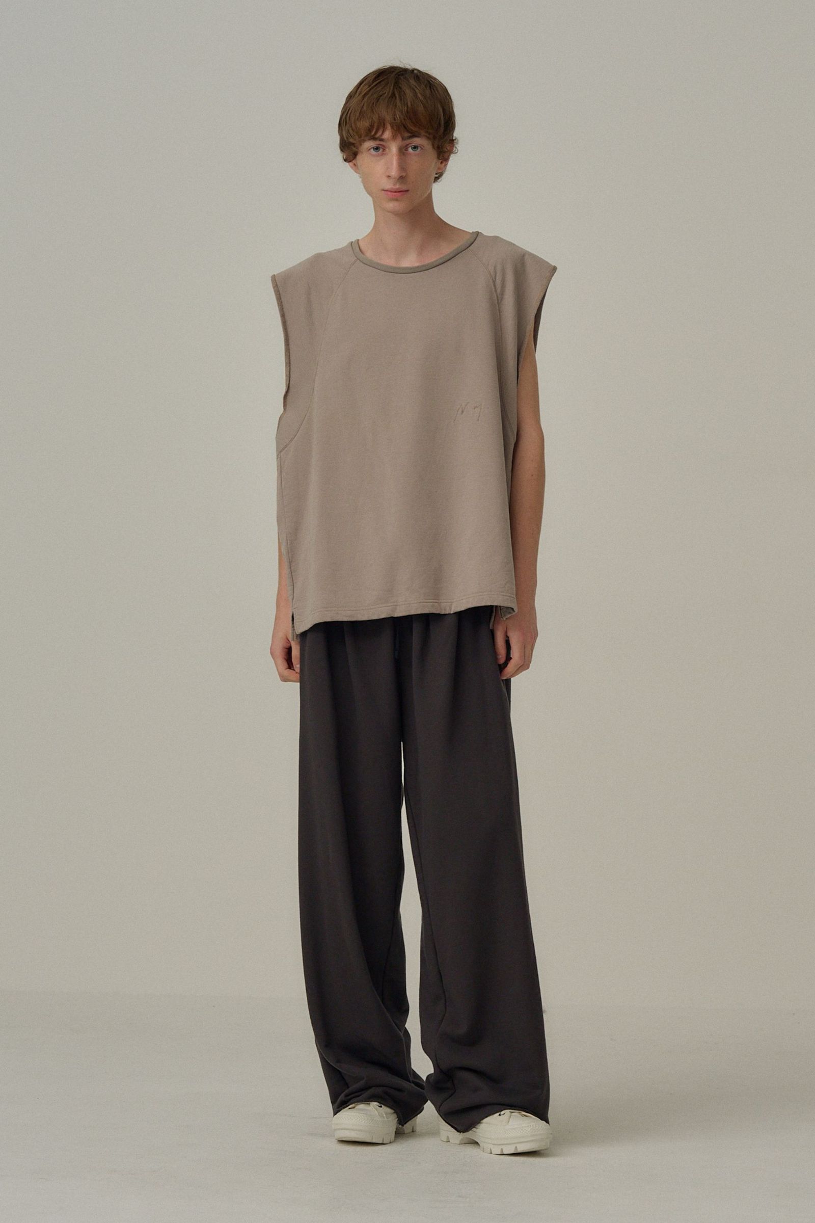 FADED SLEEVELESS T-SHIRT | BEIGE | カットソー