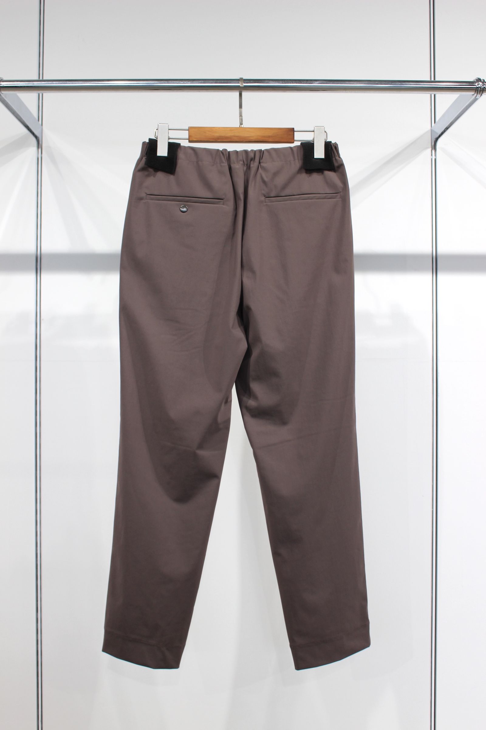 TAPERED EZ PANTS/D.TAUPE