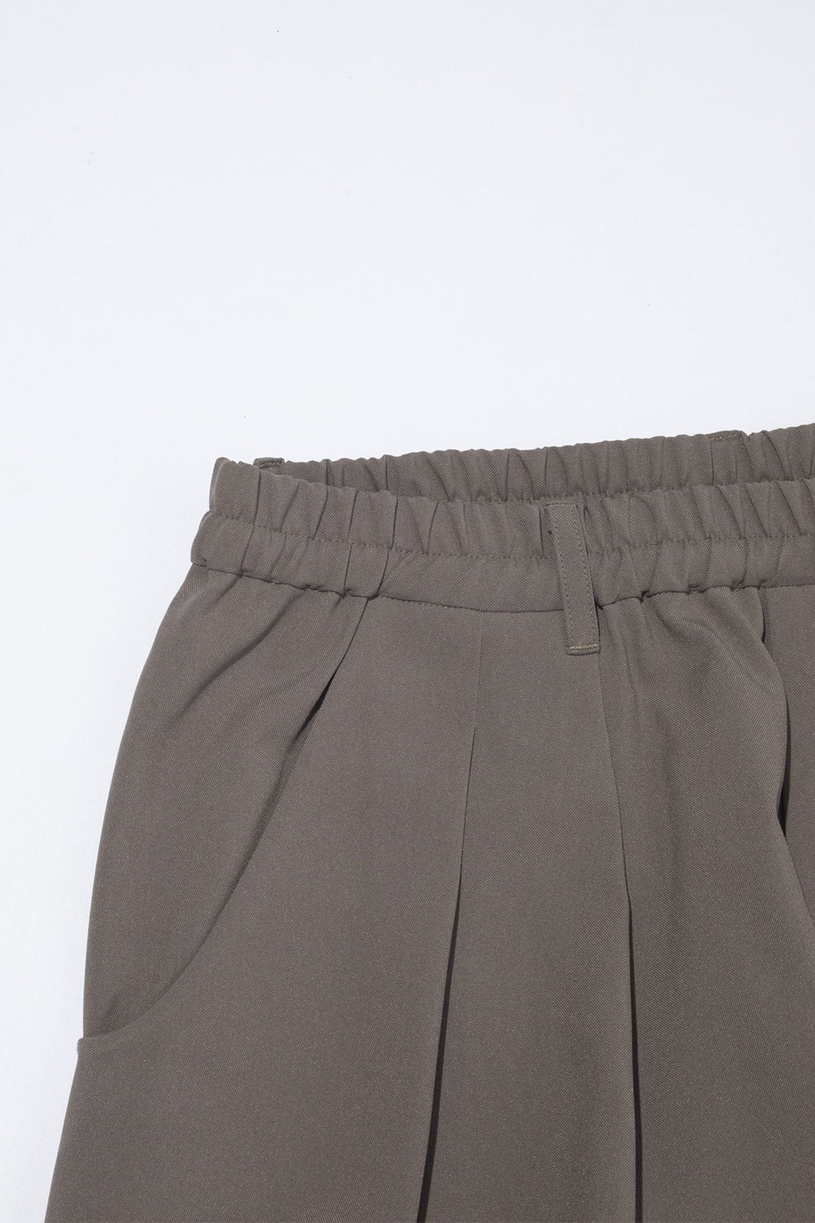 AIR BALLOON TROUSER | Beige | バルーンテーパードパンツ