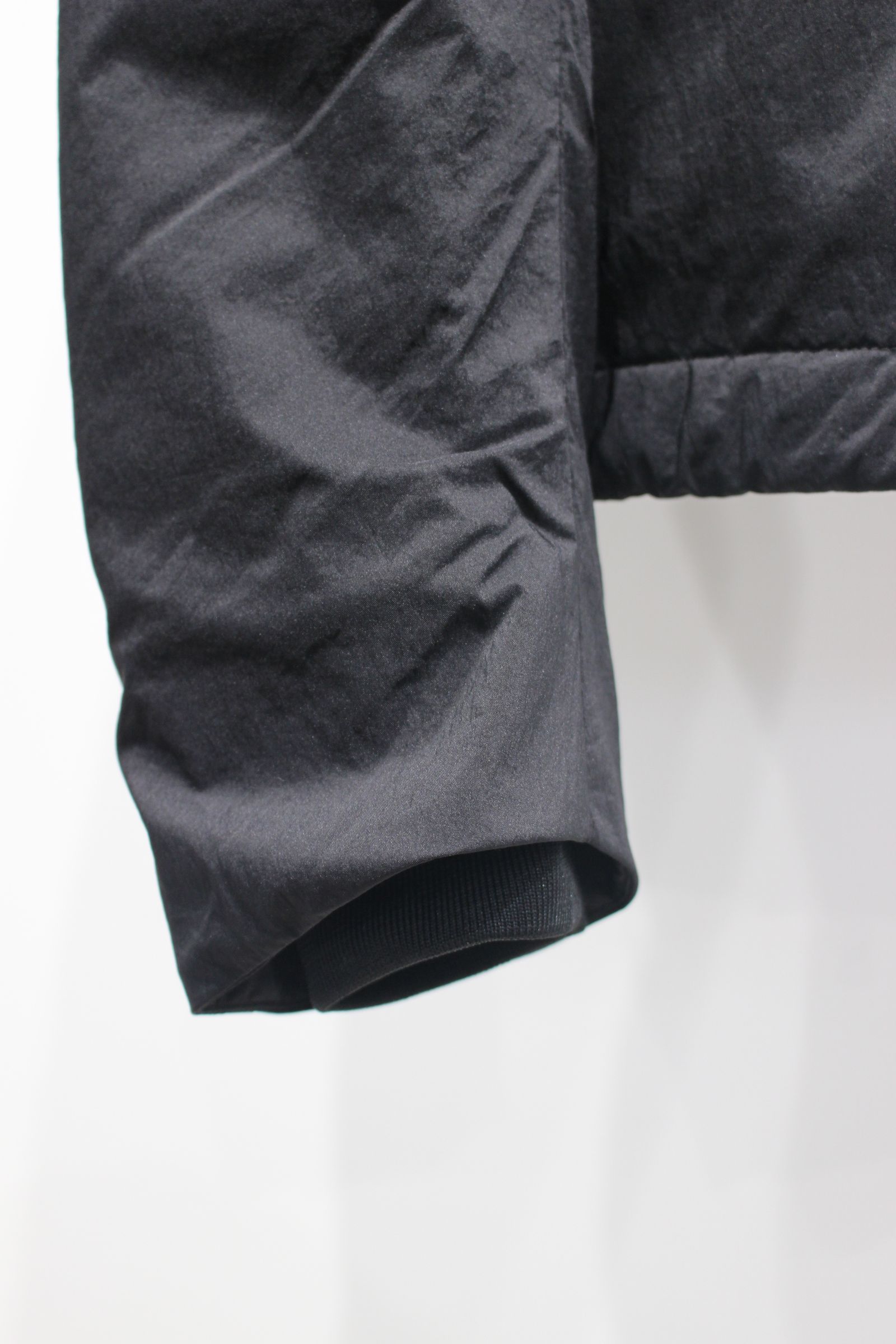 GRAVITY PRIMALOFT JACKET | Black | ブルゾン