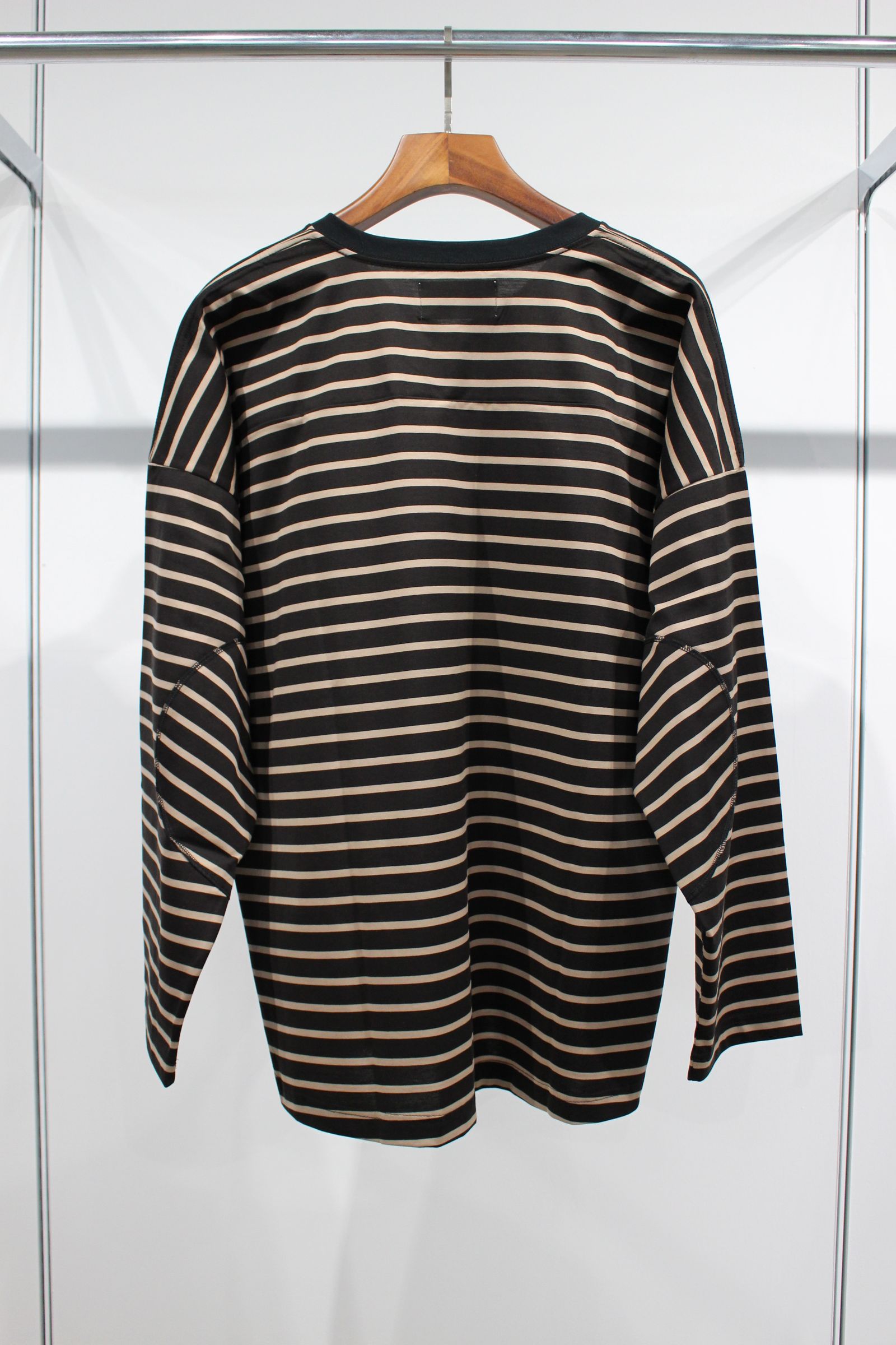CREW NECK BORDER FOOTBALL CUTSAW/カットソー