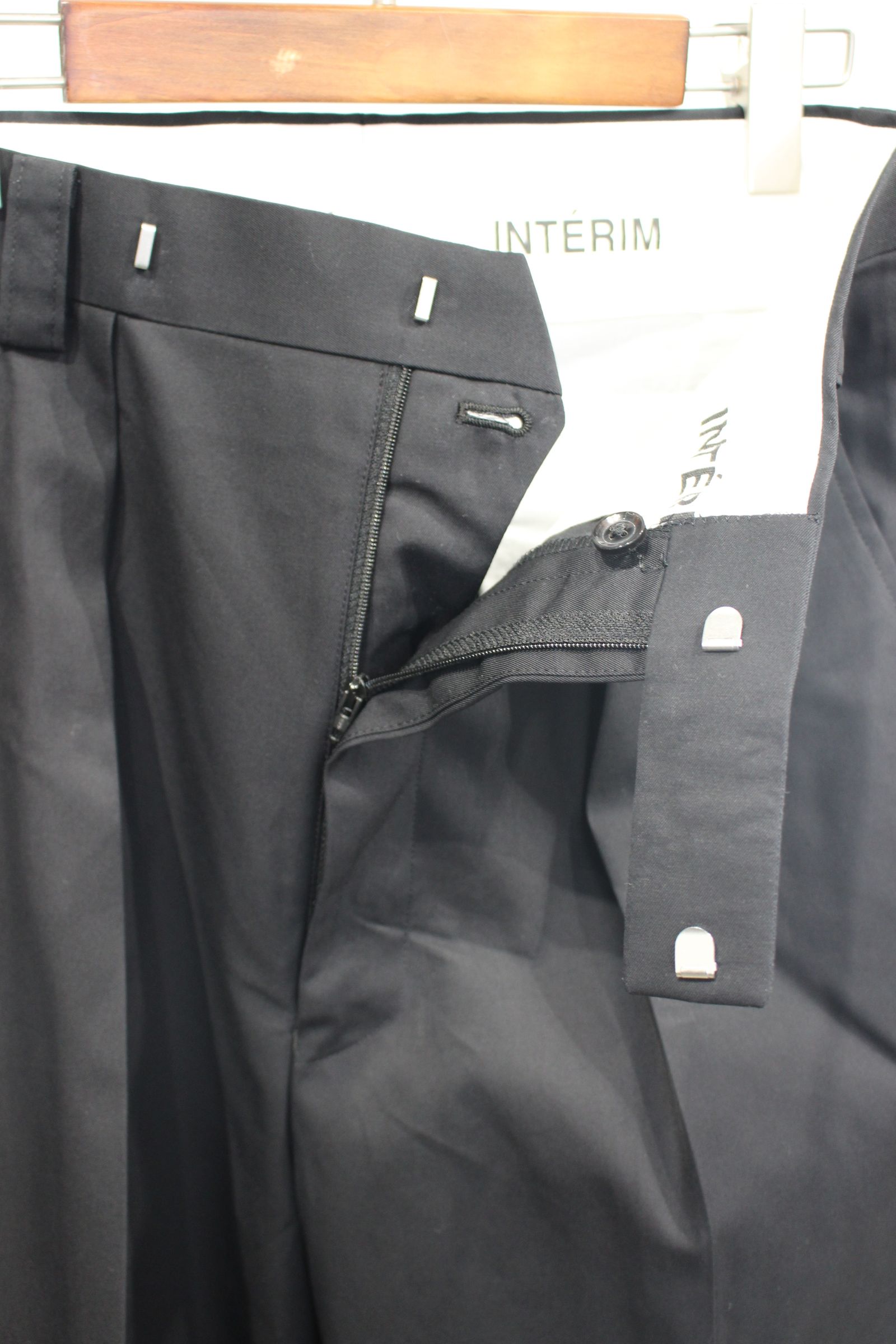 COTTON GABARDINE 1-TUCK BAGGY SLACKE/スラックス