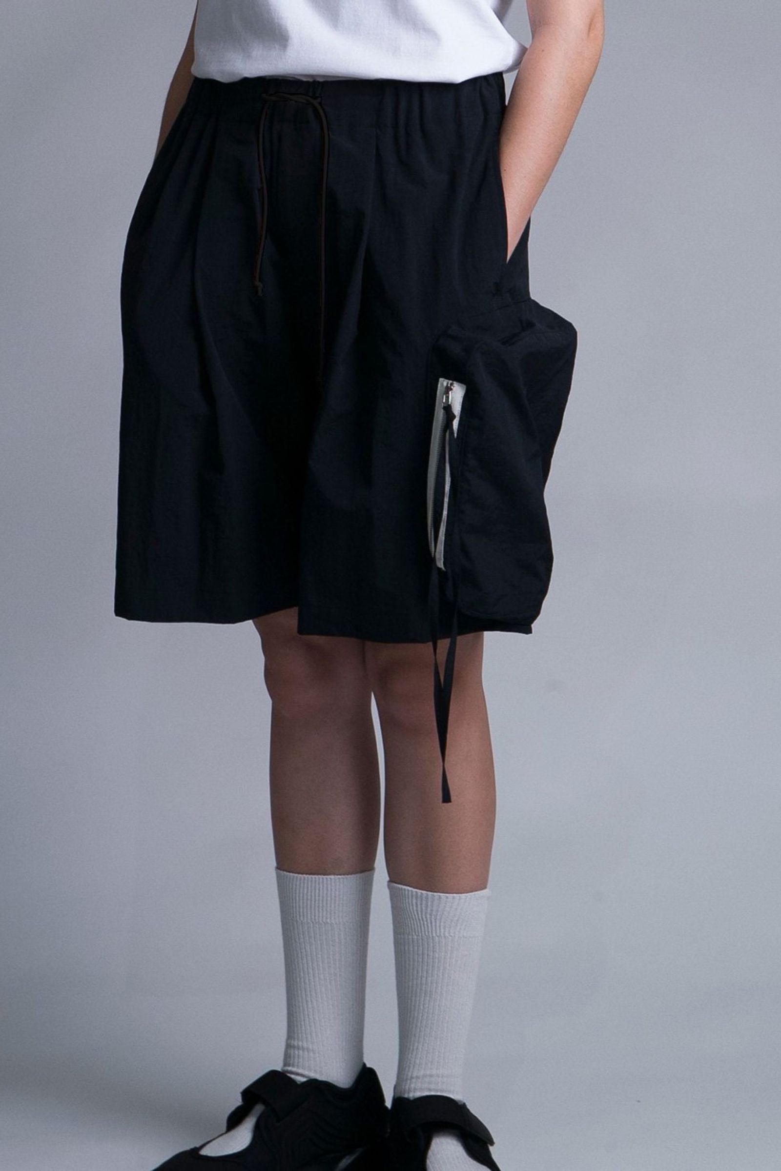 my beautiful landlet - NYLON DYED TAFFETA SHORT PANTS/BLACK | NapsNote