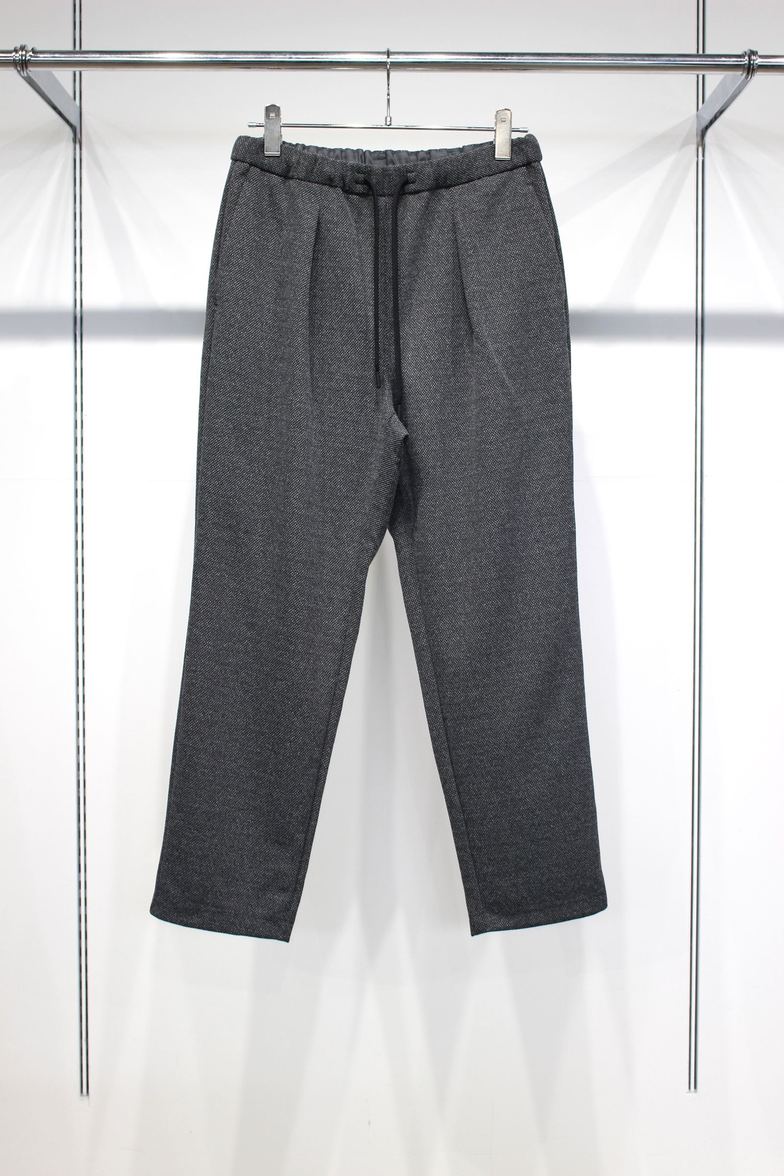 AIR PIQUE EZ TAPERED PANTS | MIX GRAY | イージーパンツ