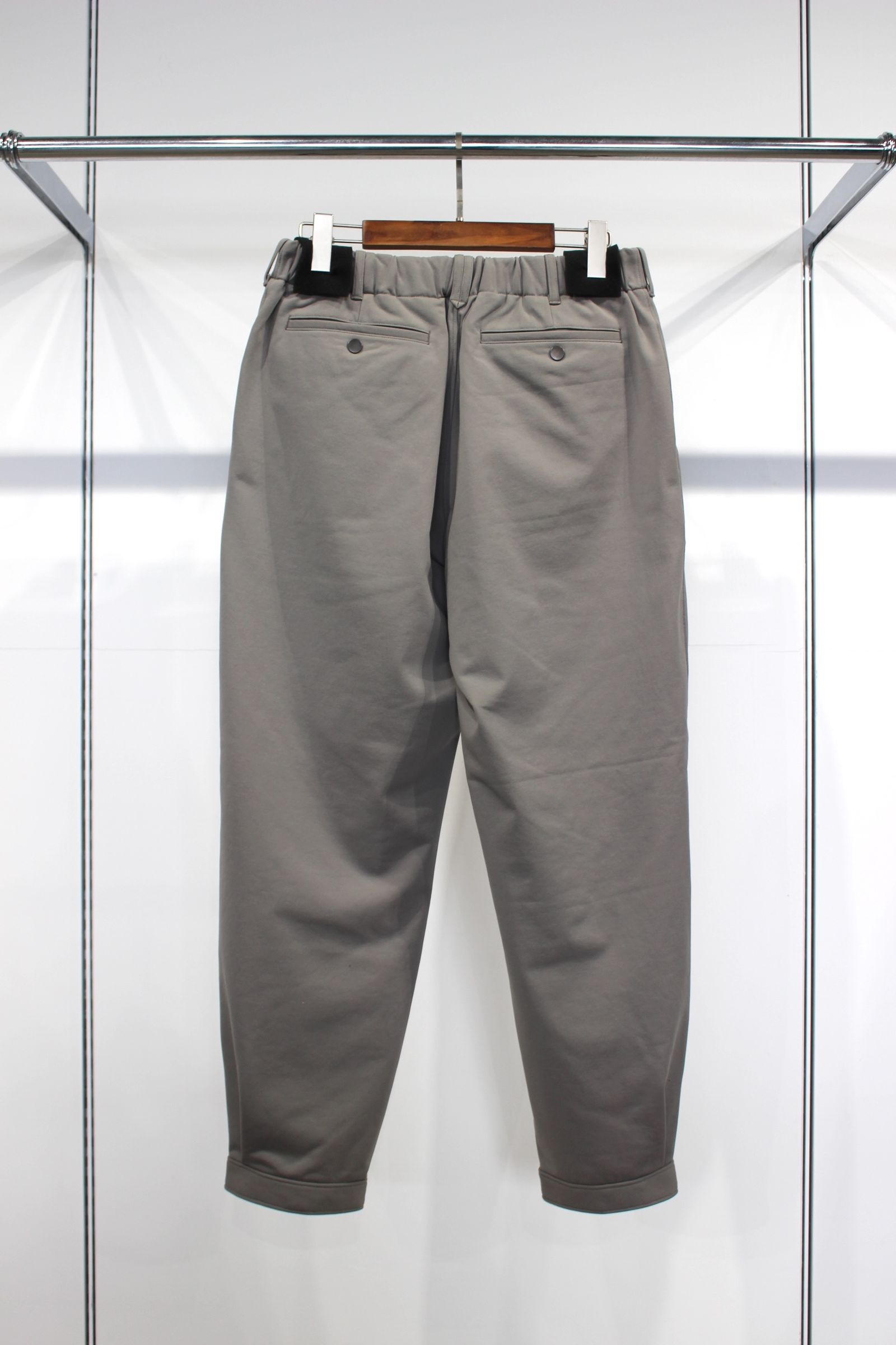 FRENCH TERRY HEM TUCK PANTS | STEEL GRAY | パンツ