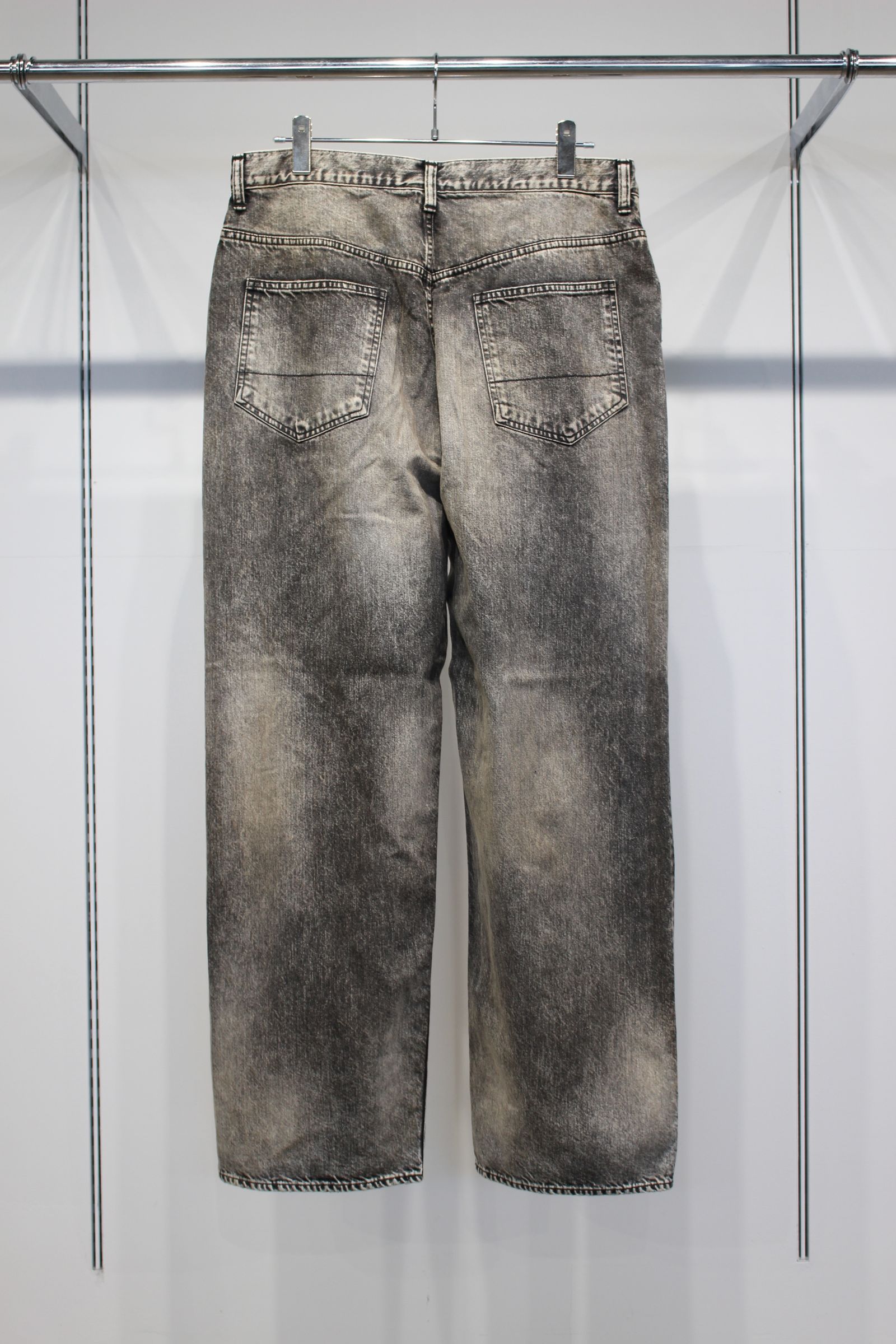#02 TAPERED 5P DENIM PANTS | BLACK | デニムパンツ